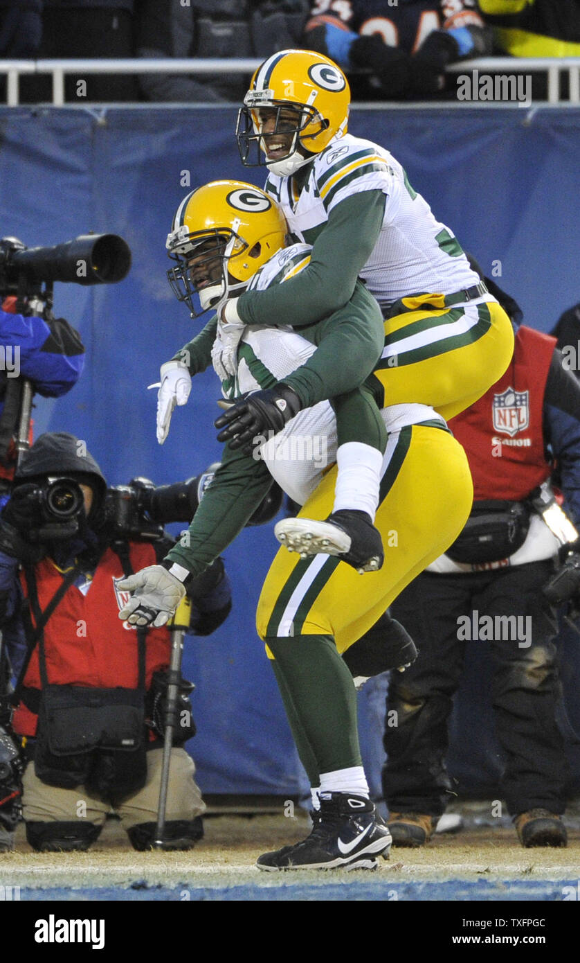 Green Bay Packers cornerback Sam Shields (R) and defensive tackle