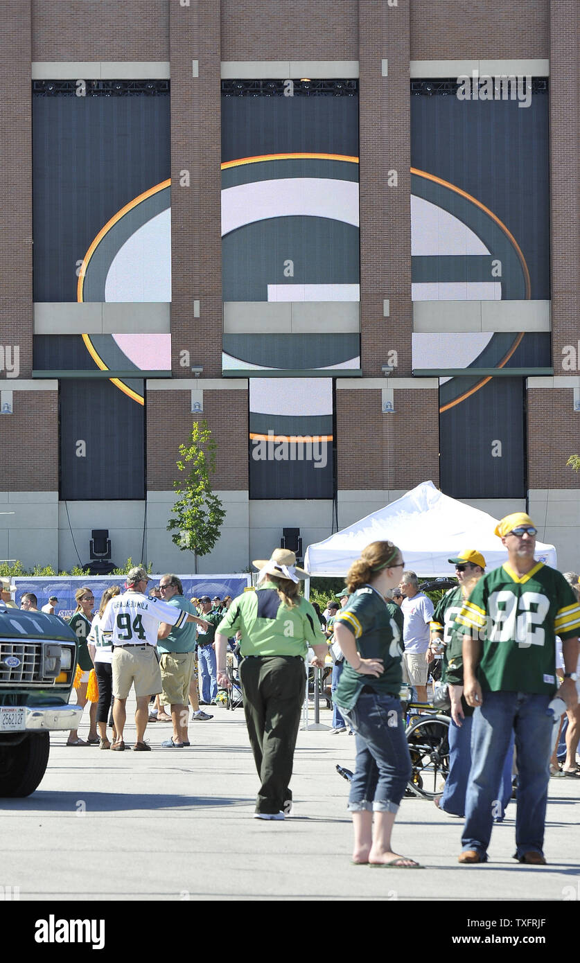 Green bay packers logo hi-res stock photography and images - Alamy