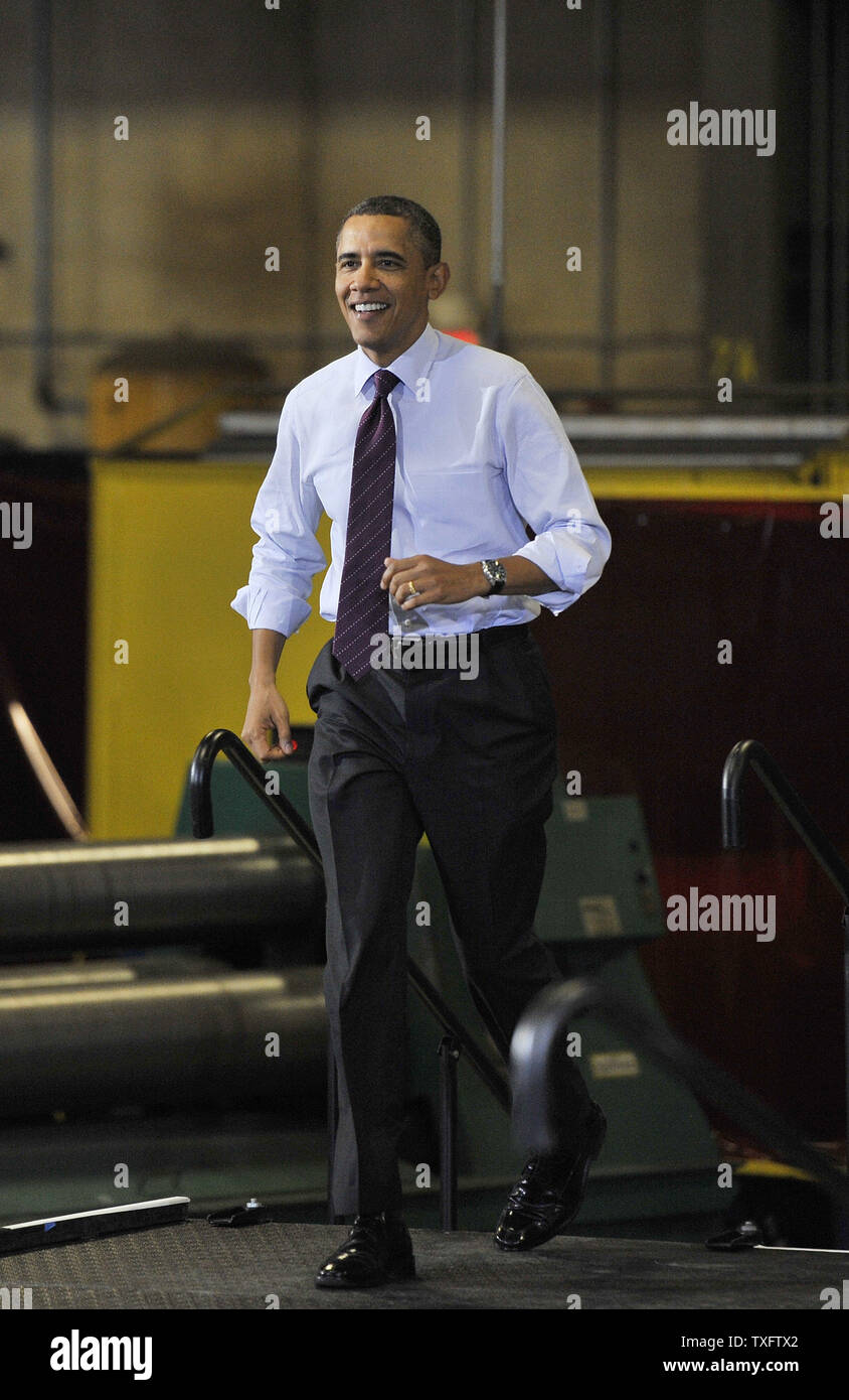 U s president obama walks out hires stock photography and images Alamy