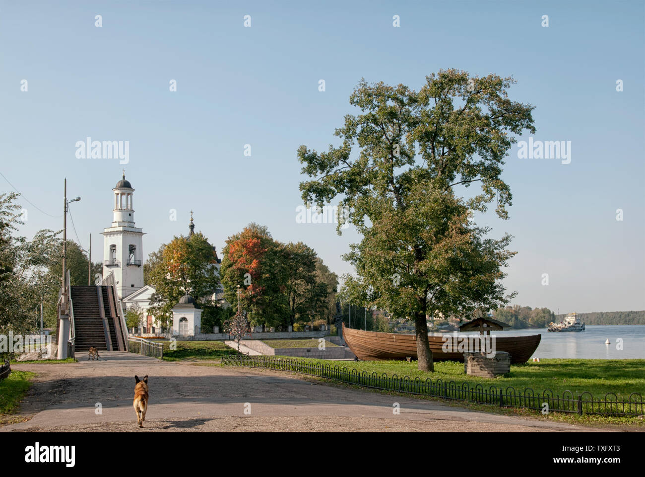 UST-IZHORA, SAINT-PETERSBURG, RUSSIA – SEPTEMBER 19, 2018: Boat Slawiya near The Diorama Museum and Alexander Nevsky Church next to The Neva River Stock Photo