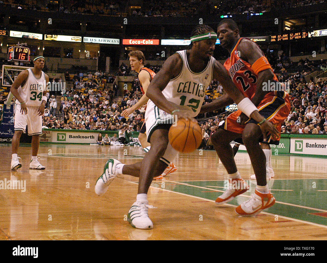 Boston Celtics Guard Ricky Davis Dribbles Past Golden State