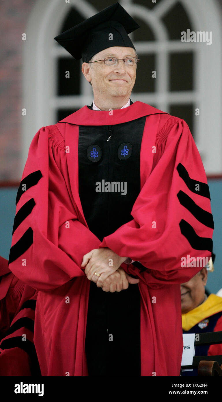 Microsoft chairman, Bill Gates, stands to receive his honorary degree