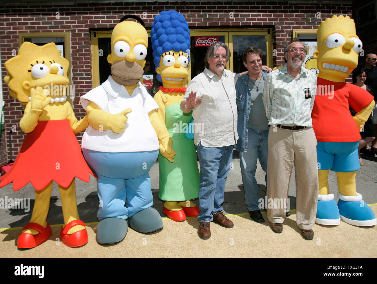 (LR) Lisa Simpson, Homer Simpson, Marge Simpson, "The Simpsons Movie