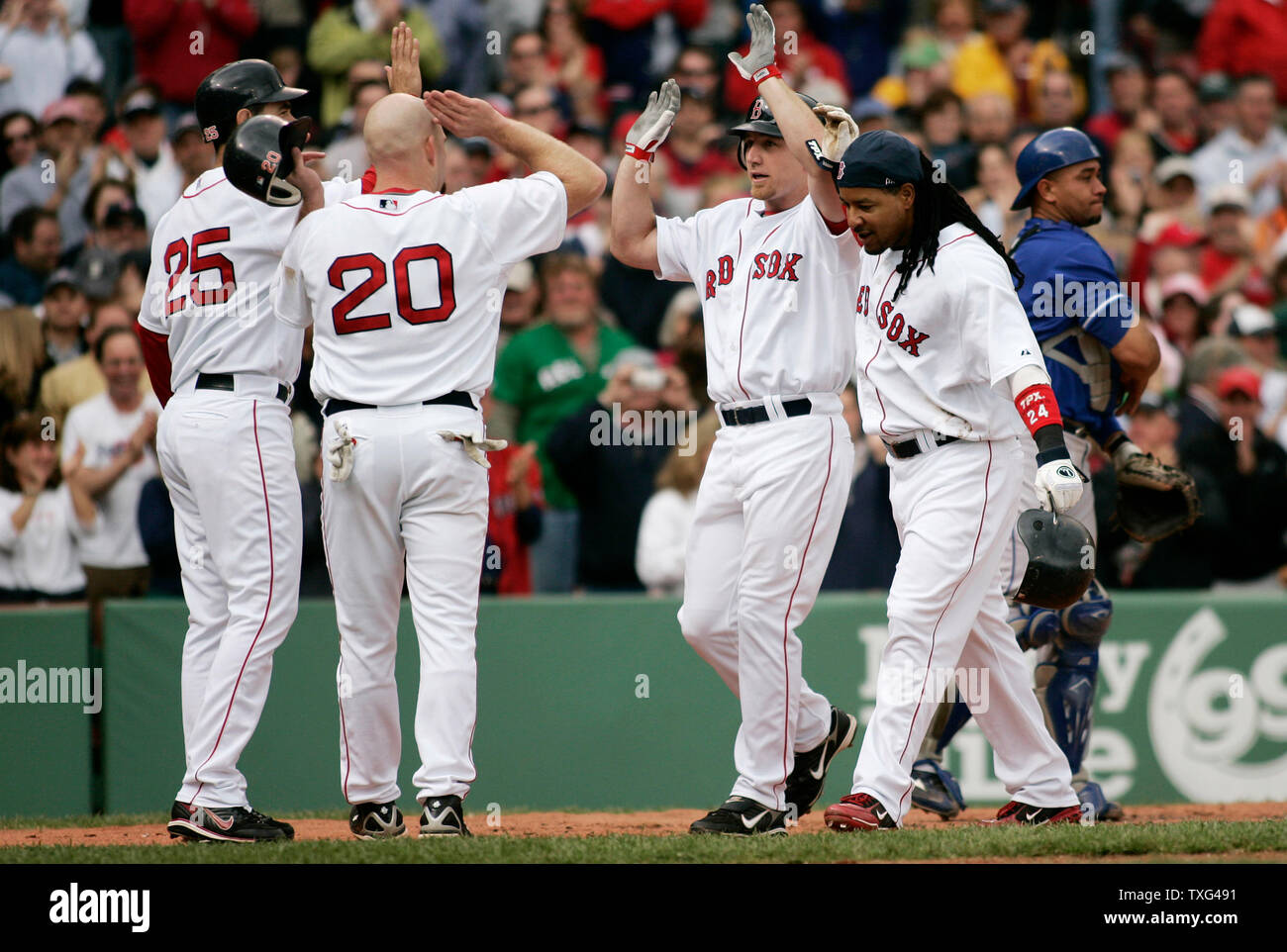 Jason Bay, J.D. Drew and Kevin Youkilis homer in Red Sox win over Tampa Bay
