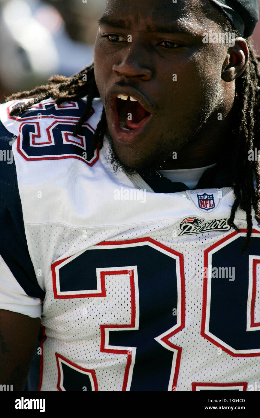 New England Patriots running back Laurence Maroney (39) gets his teammates fired up in the second half against the Kansas City Chiefs at Gillette Stadium in Foxboro, Massachusetts on September 7, 2008.  (UPI Photo/Matthew Healey) Stock Photo
