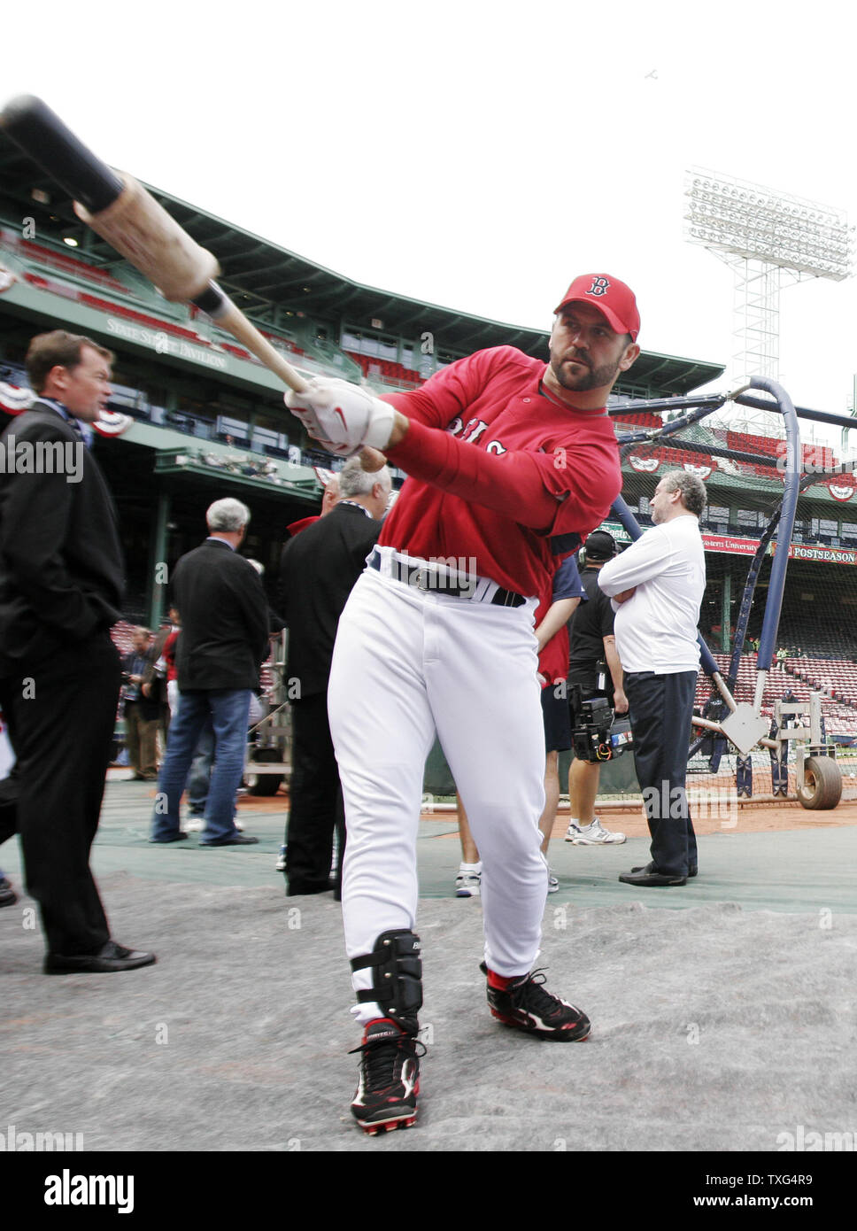 Boston Red Sox catcher Jason Varitek (33) takes batting practice