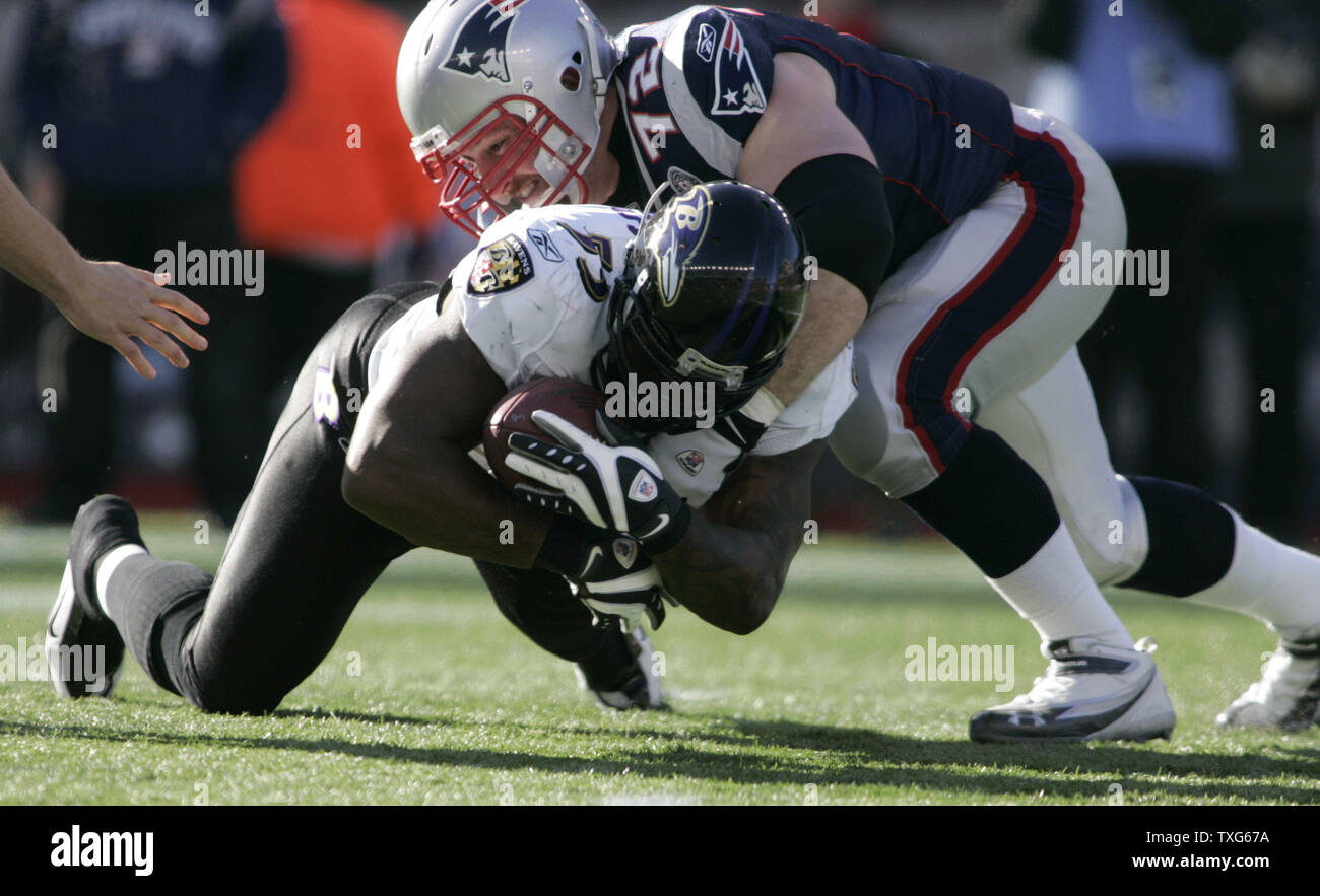 Terrell suggs hi-res stock photography and images - Page 2 - Alamy
