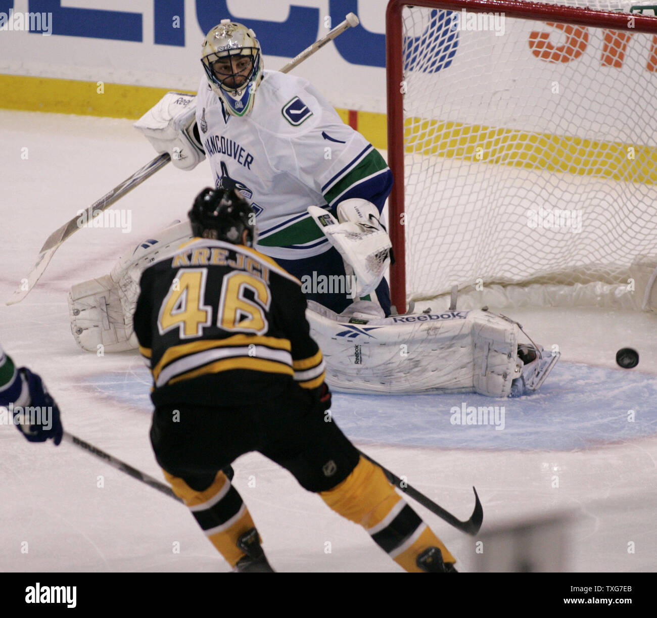 8,741 Vancouver Roberto Luongo Stock Photos, High-Res Pictures, and Images  - Getty Images