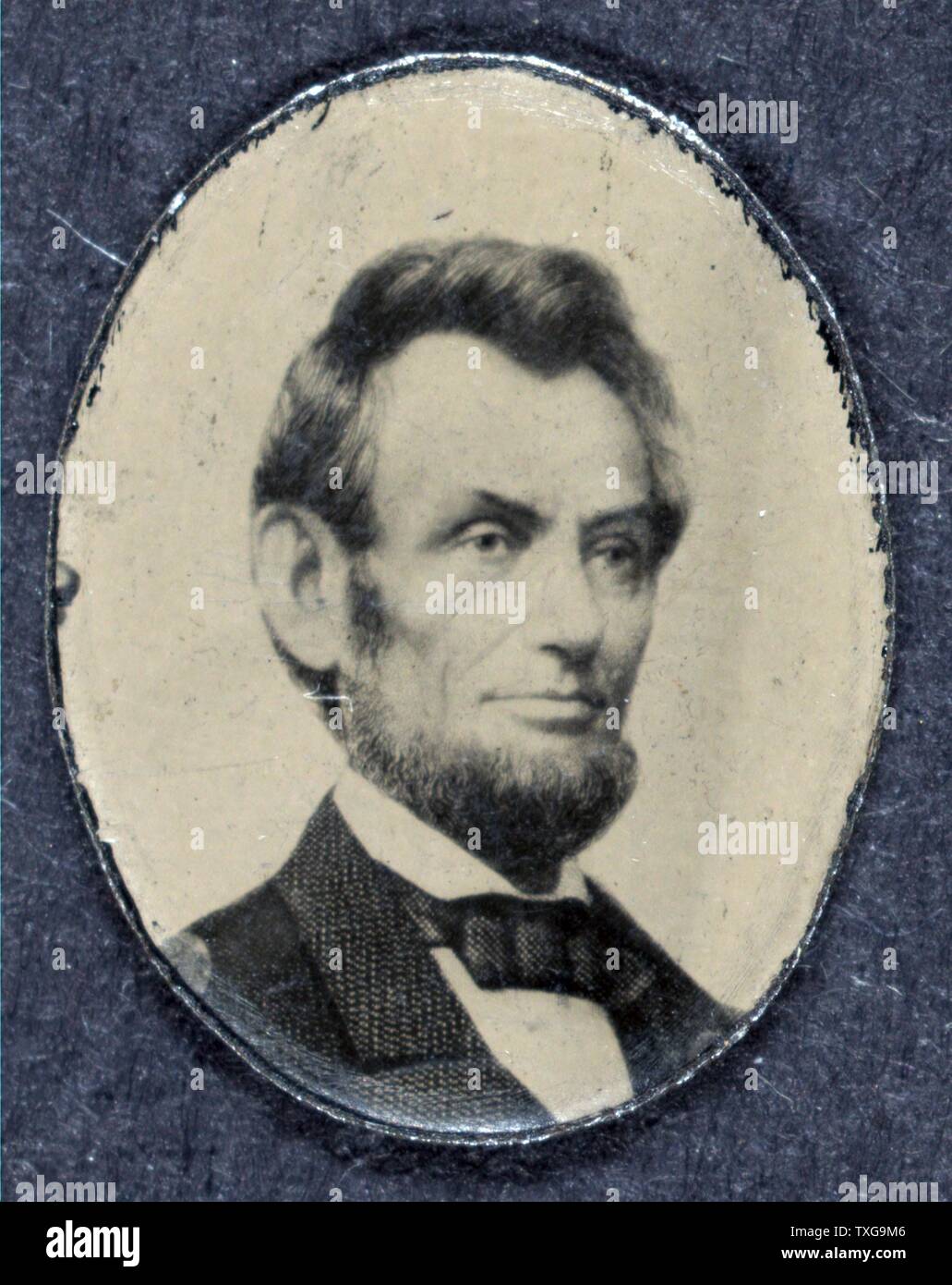 Barady Political campaign button for the 1864 United States Presidential election showing portrait of Abraham Lincoln, facing right - 8 January 1864. Stock Photo