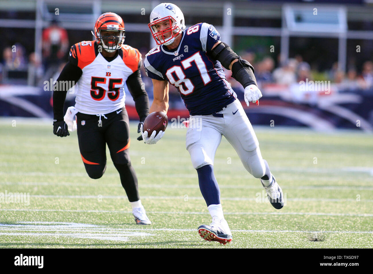 October 21, 2012 New England Patriots tight end Rob Gronkowski (87) warming  up before the New England Patriots vs New York Jets game played at Gillette  Stadium in Foxborough, Massachusetts. Eric Canha/CSM