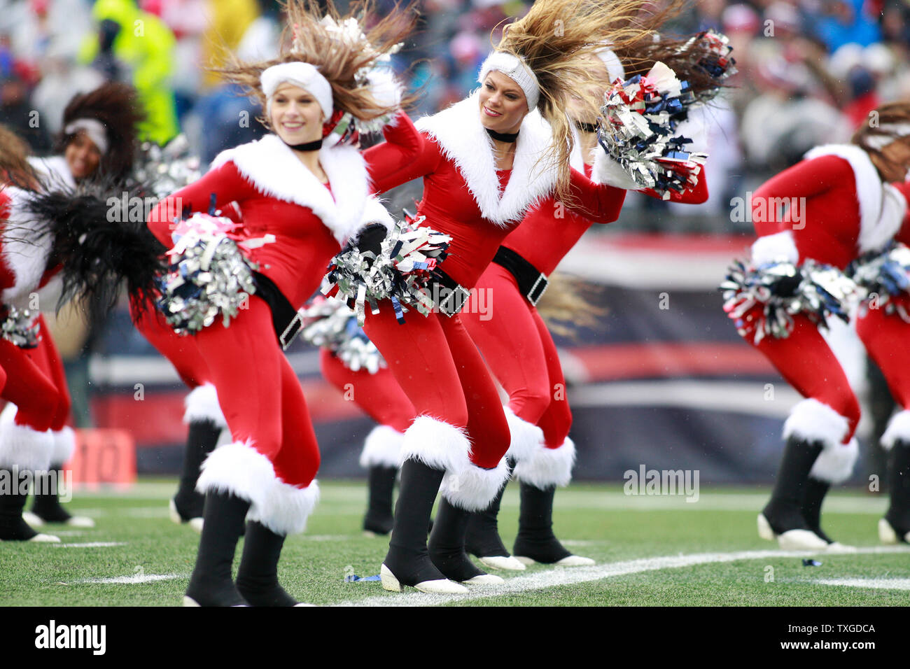 New England Patriots Cheerleaders - Cheers! It's Christmas Eve