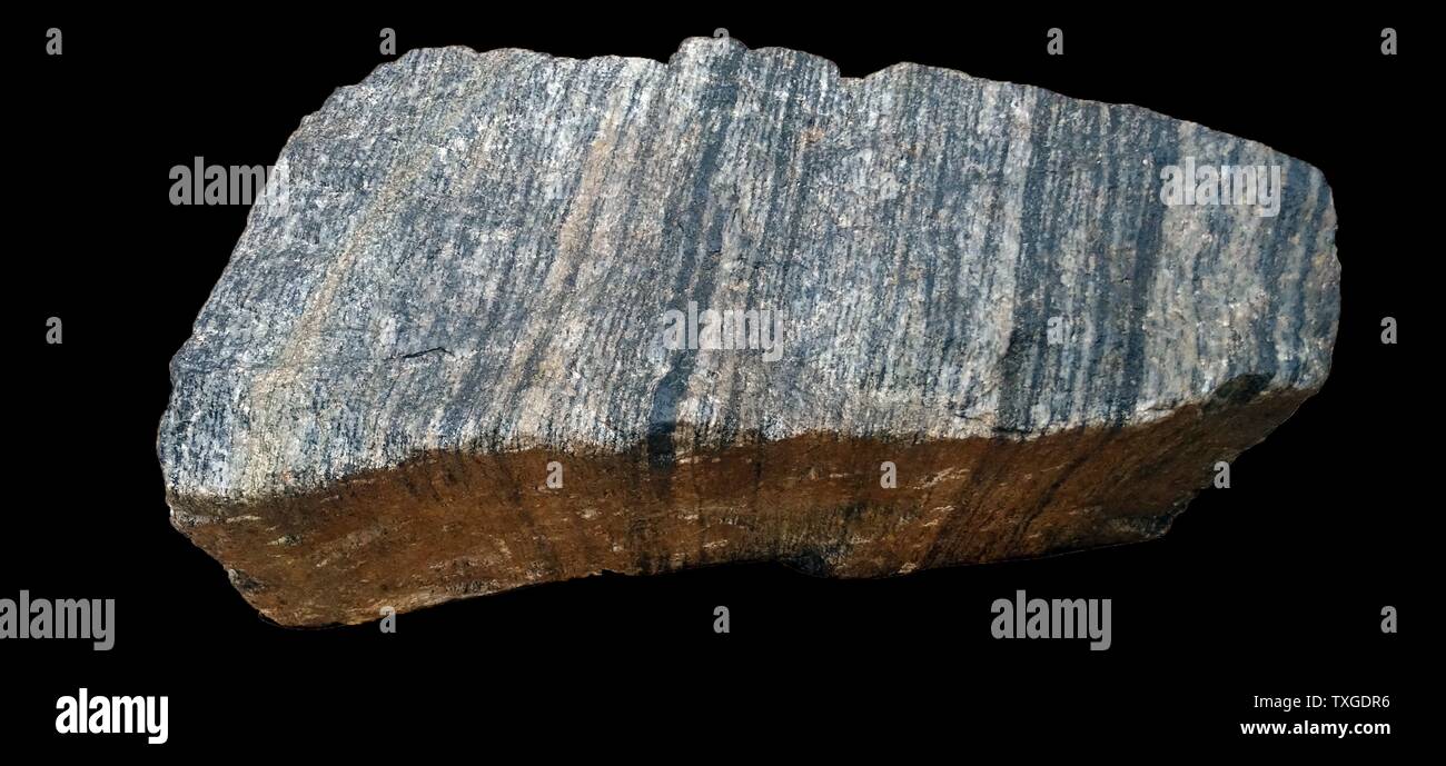 Lewis Rocks Lewis Gneiss, the oldest rock formation in Britain, 2,900,000,000 years ...