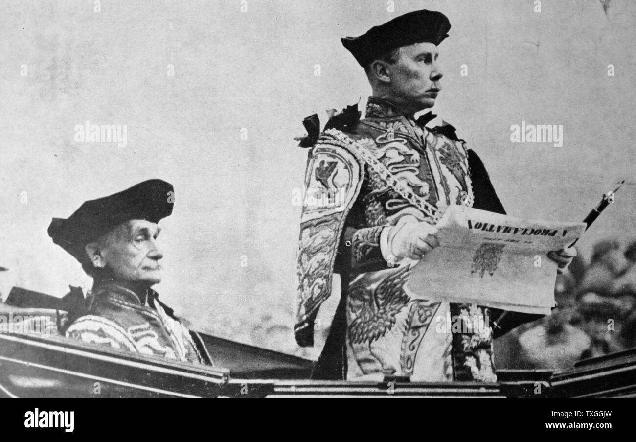 Photograph of The proclamation of the armistice ceremony held in London. Dated 1918 Stock Photo