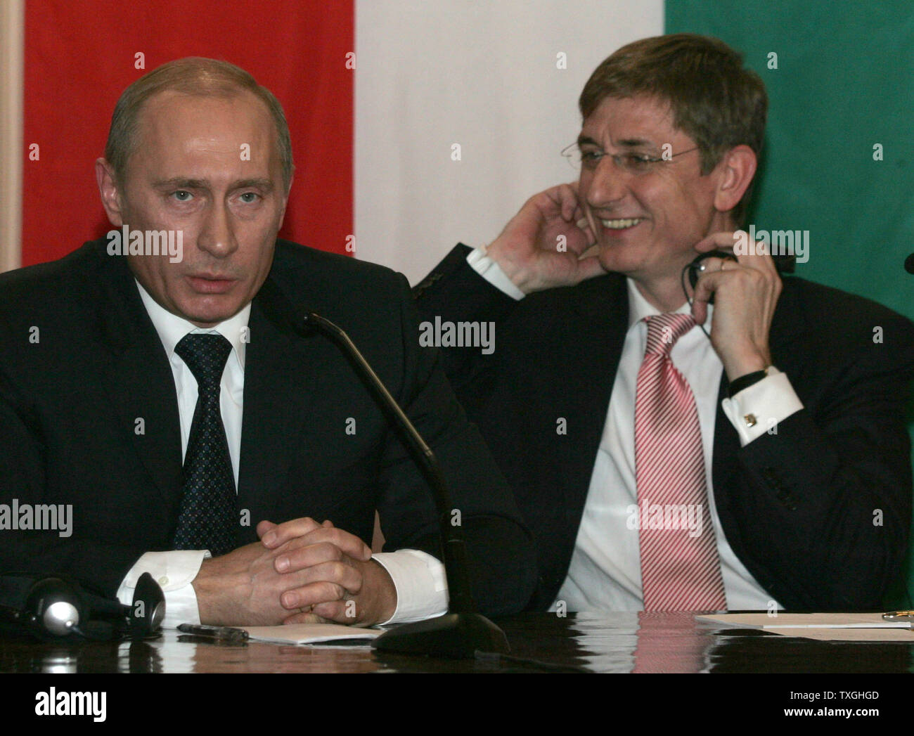 Russian President Vladimir Putin (L) and Hungarian Prime Minister Ferenc Gyurcsany attend a joint news conference after their meeting in Budapest, February 28, 2006. Putin visited Hungary to discuss economic and energy issues. (UPI Photo/Anatoli Zhdanov) Stock Photo