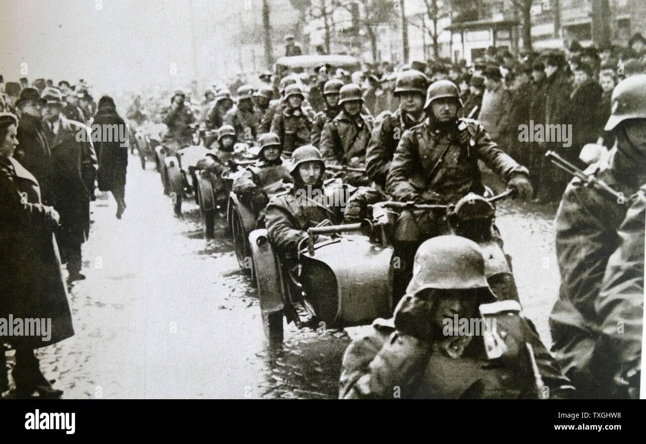 Photographic print of the German army motorized in Prague during the Second World War. Dated 20th Century Stock Photo