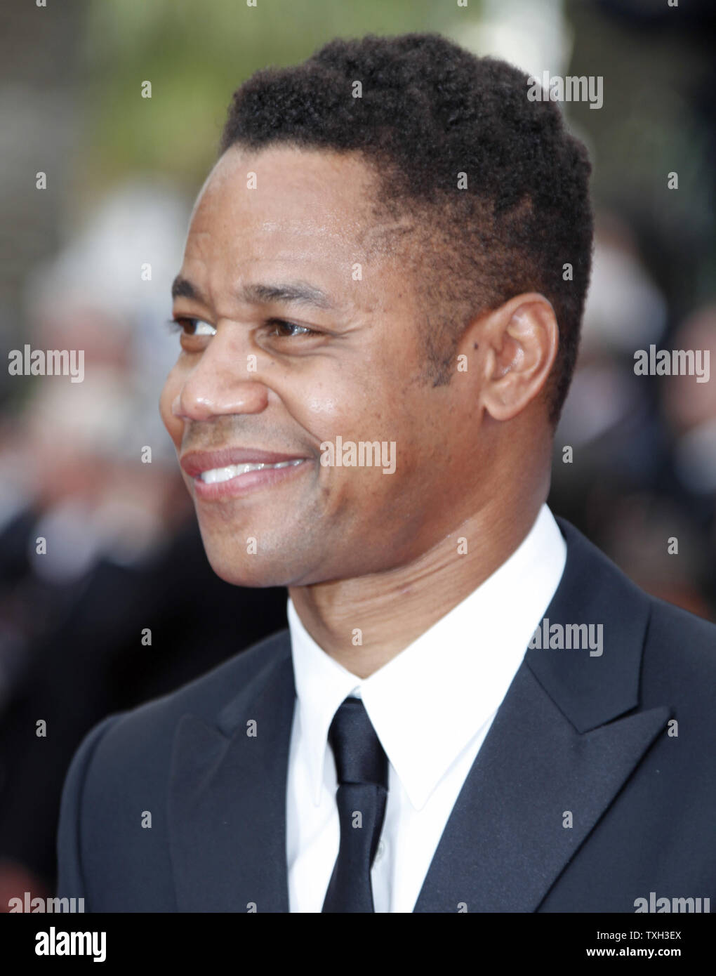 Cuba Gooding Jr. arrives on the red carpet before the screening of the