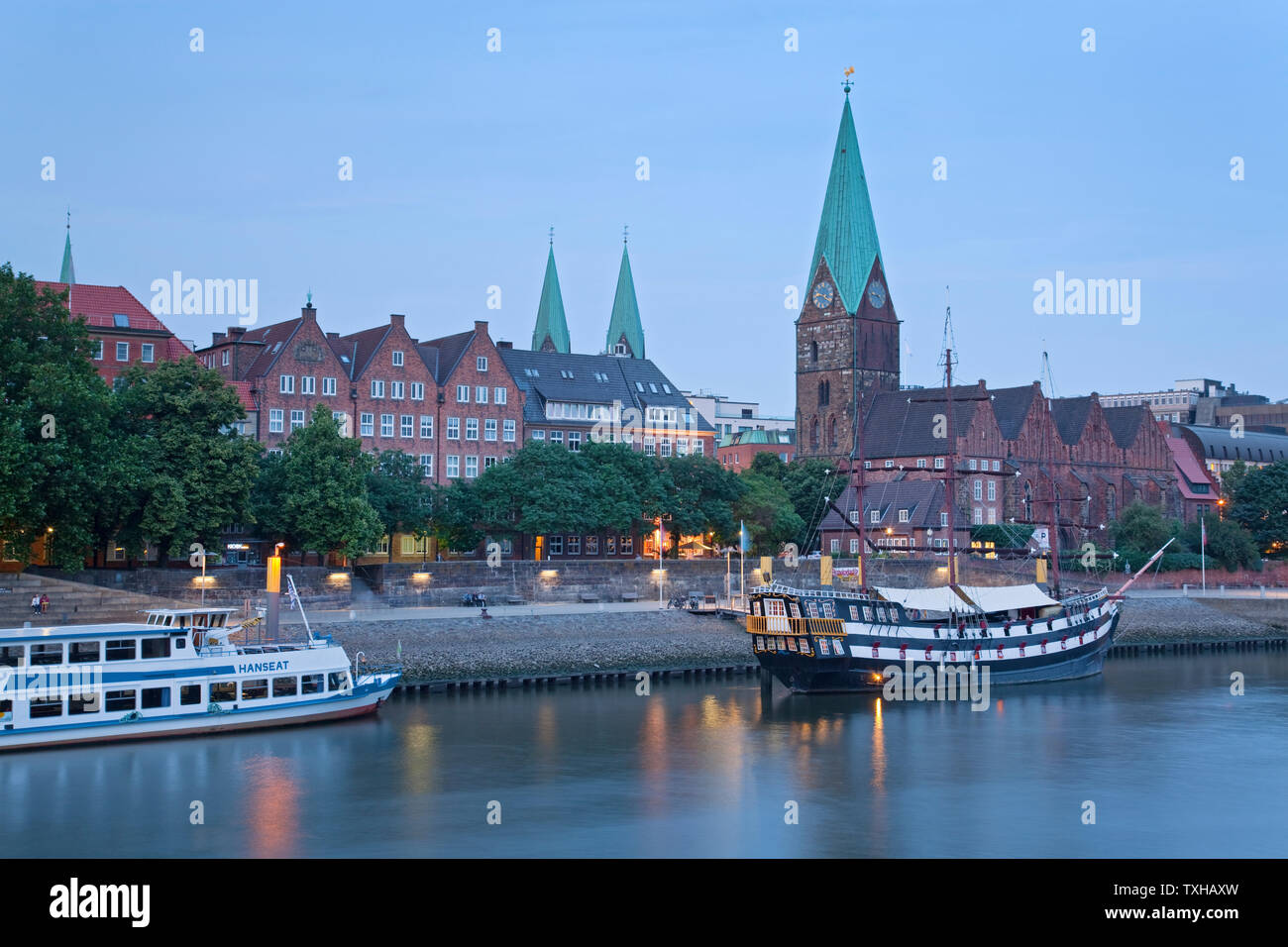 geography / travel, Germany, Bremen, Hanse, Hanseatic town, Schlachte, Weser, St. Martinmas, cathedral, Additional-Rights-Clearance-Info-Not-Available Stock Photo