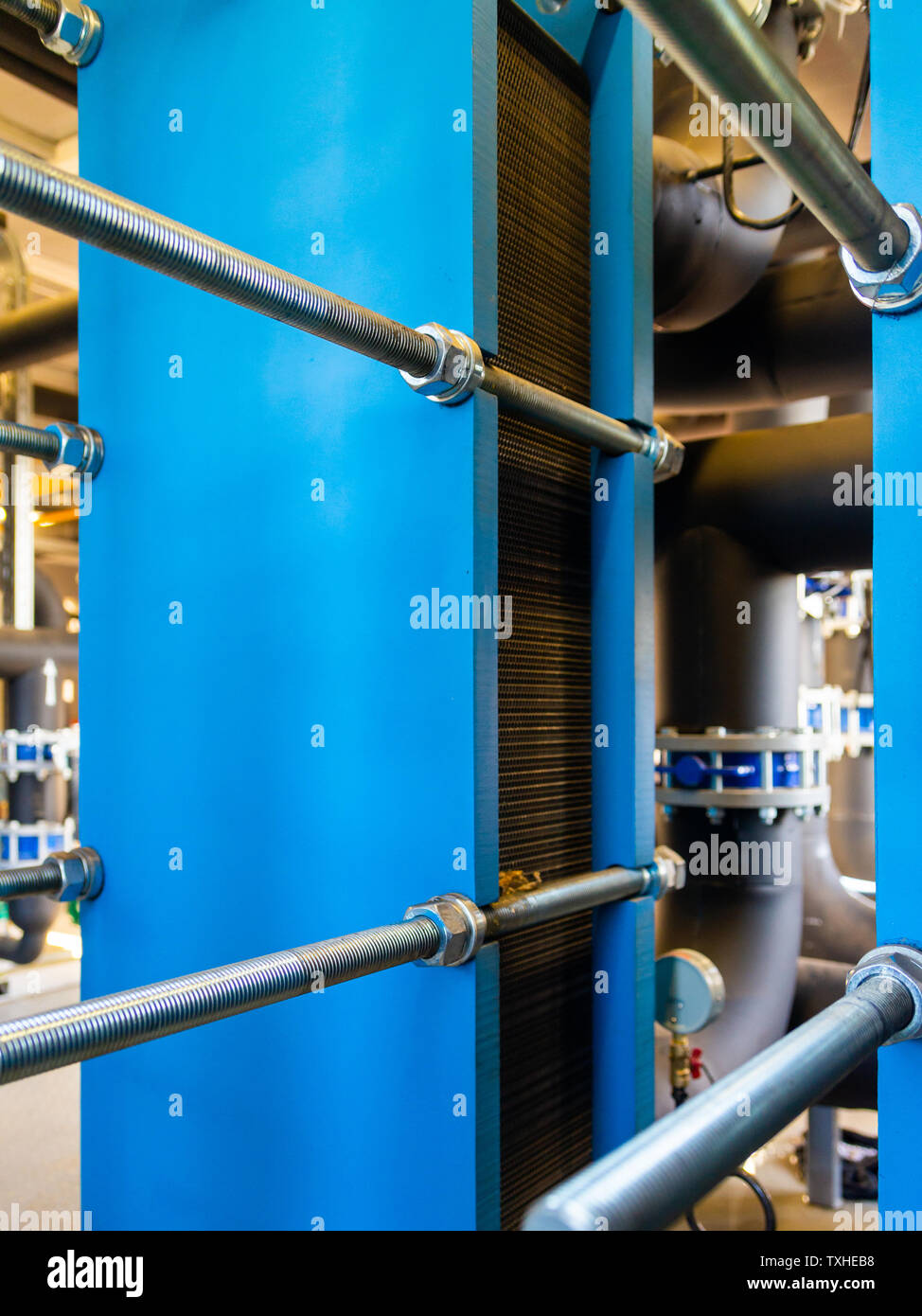 Heat exchanger pressure vessel hi-res stock photography and images - Alamy
