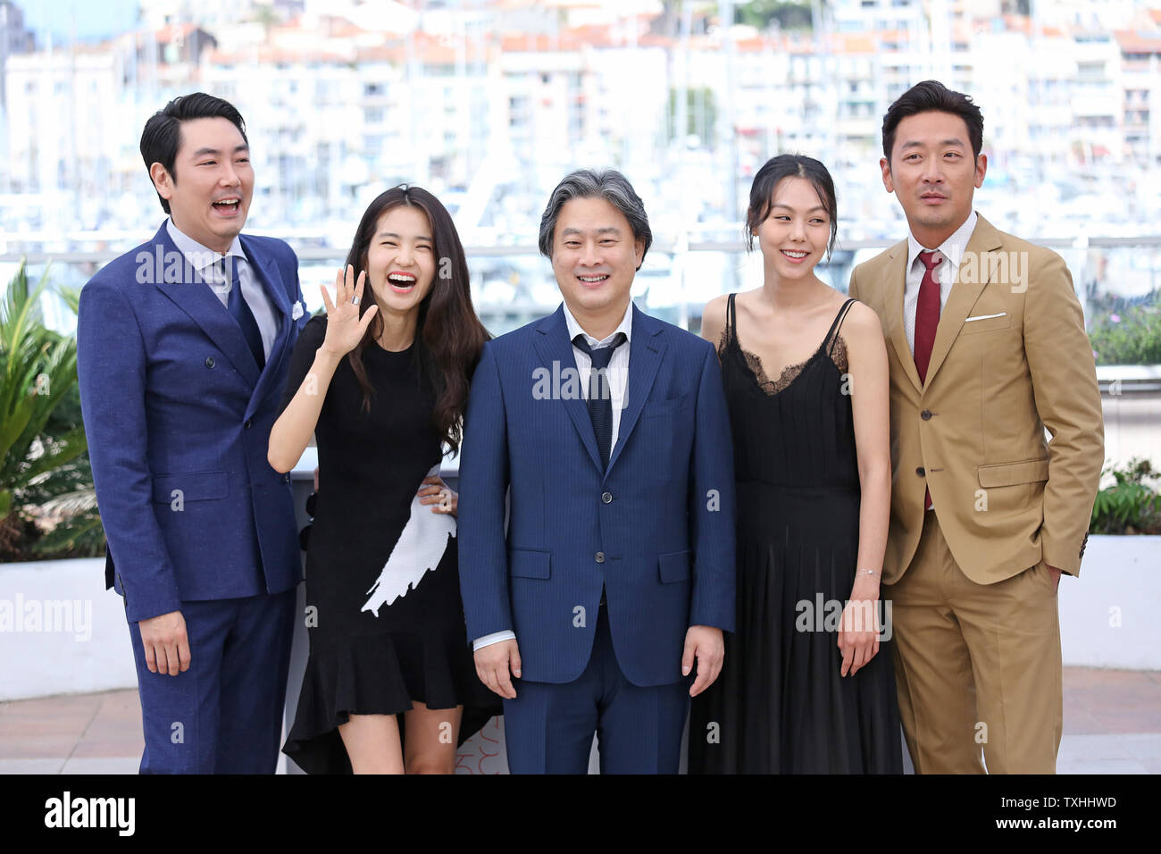 (From L to R) Cho Jin-Woong, Kim Tae-Ri, Park Chan-Wook, Kim Min-Hee and Ha Jung-Woo arrive at a photocall for the film 'Mademoiselle (Agassi, The Handmaiden)' during the 69th annual Cannes International Film Festival in Cannes, France on May 14, 2016.   Photo by David Silpa/UPI Stock Photo