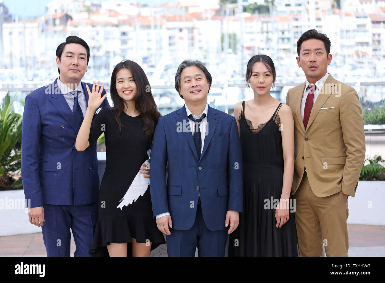 (From L to R) Cho Jin-Woong, Kim Tae-Ri, Park Chan-Wook, Kim Min-Hee and Ha Jung-Woo arrive at a photocall for the film 'Mademoiselle (Agassi, The Handmaiden)' during the 69th annual Cannes International Film Festival in Cannes, France on May 14, 2016.   Photo by David Silpa/UPI Stock Photo