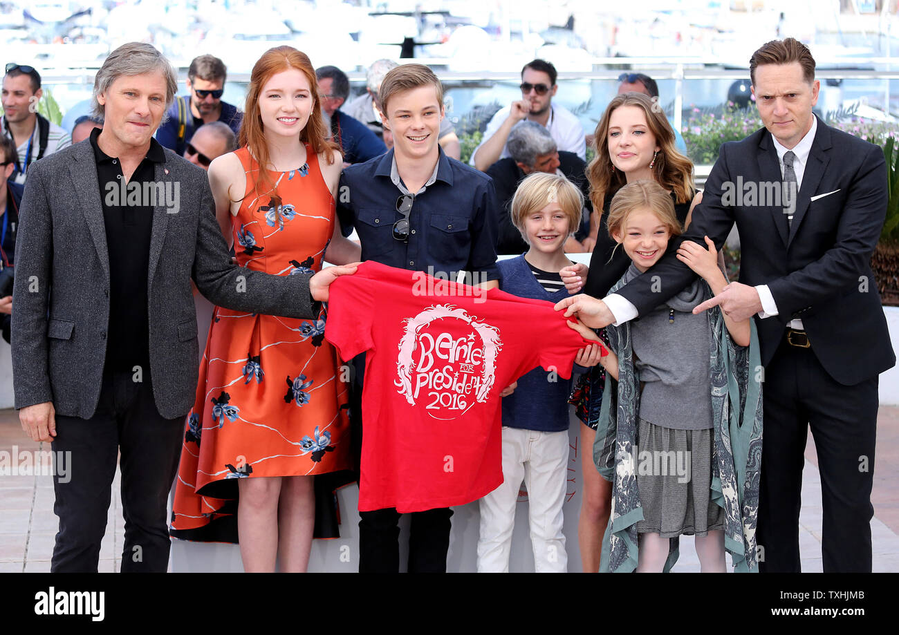 (From L to R) Viggo Mortensen, Annalise Basso, Nicholas Hamilton, Charlie Shotwell, Samantha Isler, Shree Crooks and Matt Ross arrive at a photocall for the film 'Captain Fantastic' during the 69th annual Cannes International Film Festival in Cannes, France on May 17, 2016.   Photo by David Silpa/UPI Stock Photo