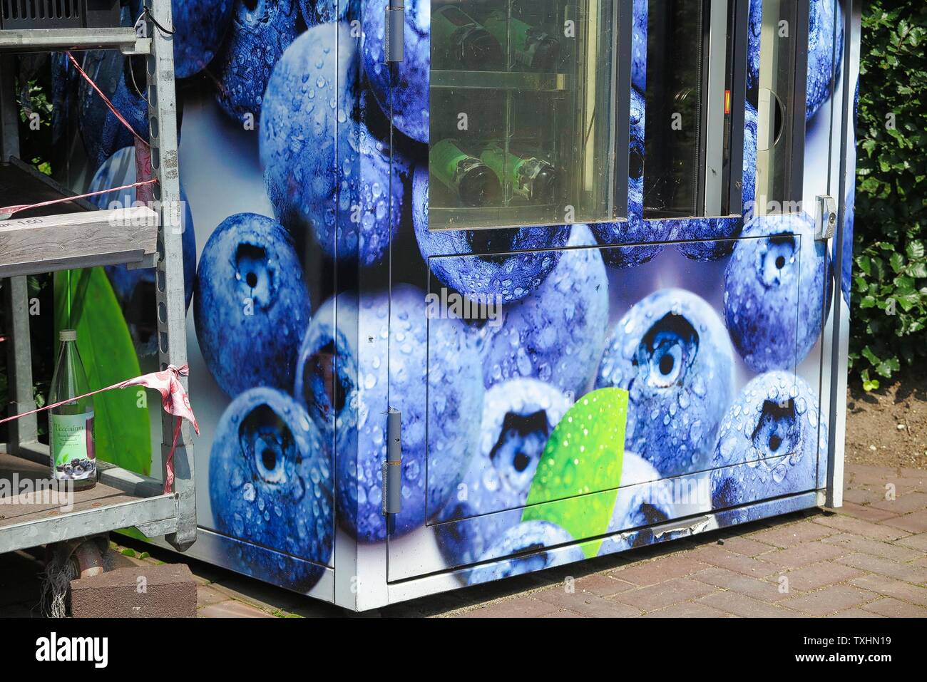 Dutch food vending machine hires stock photography and images Alamy