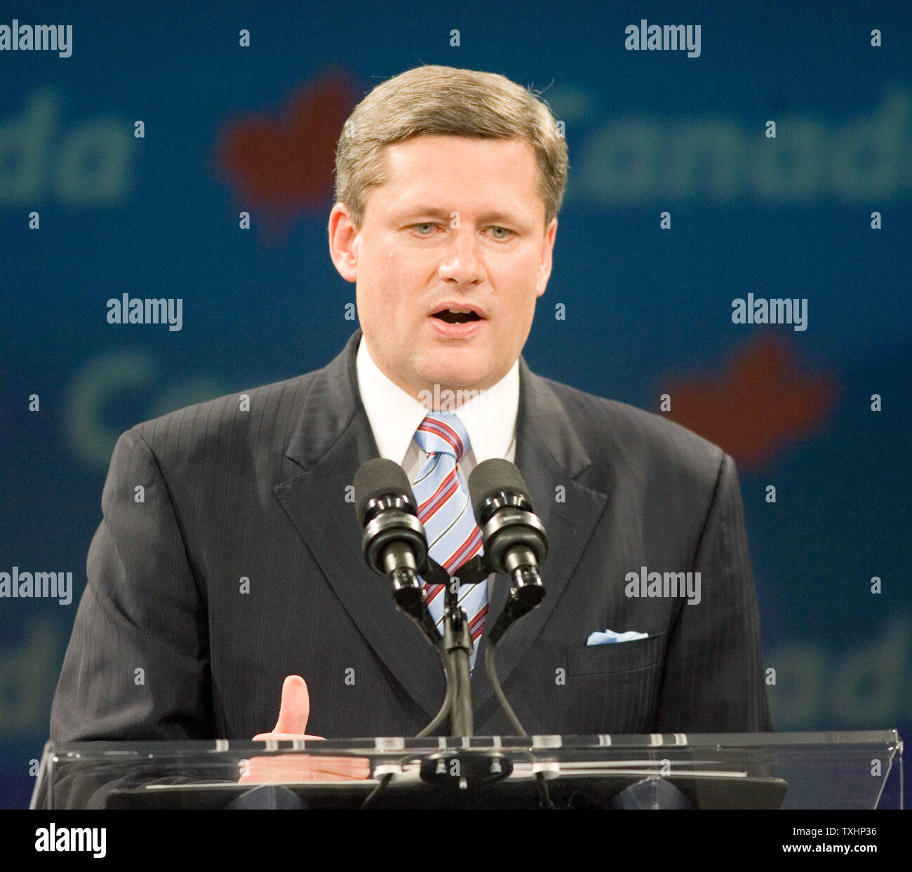 Federal Conservative leader Stephen Harper gives his victory speech to supporters at his campaign headquarters in the Telus Convention Center in Calgary, Alberta after winning the Canada federal election with a minority, January 23, 2006. (UPI Photo/Heinz Ruckemann) Stock Photo
