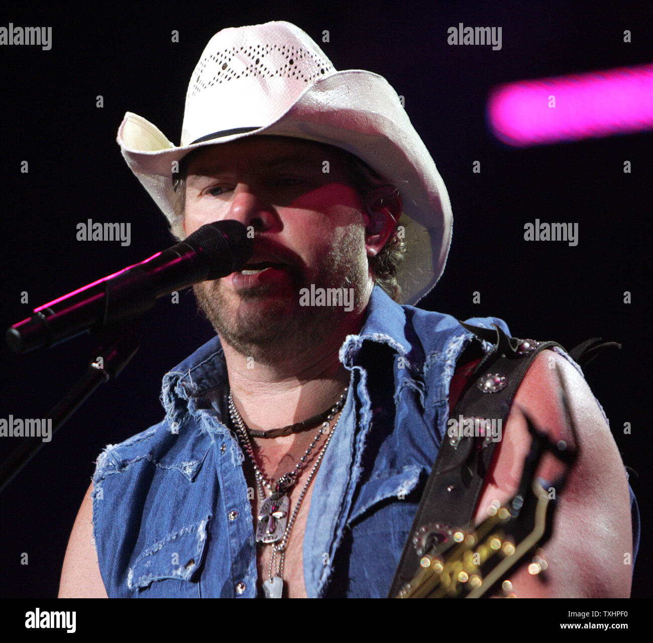 Tony Keith performs in concert as part of his "Big Dog Daddy Tour" at Coors Amphitheatre in Chula Vista, California on September 9, 2007.   (UPI Photo/Roger Williams) Stock Photo