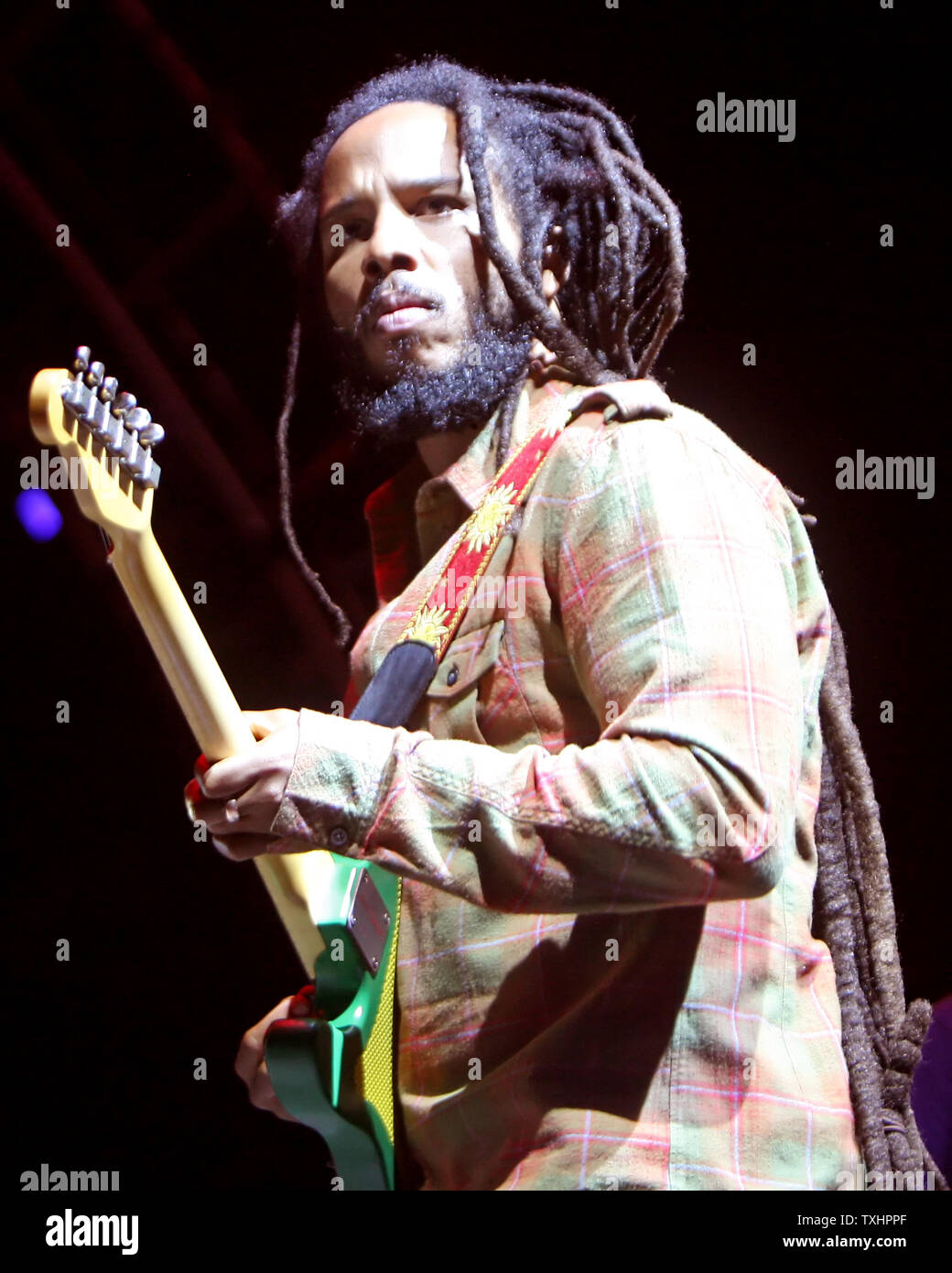 Ziggy marley hires stock photography and images Alamy