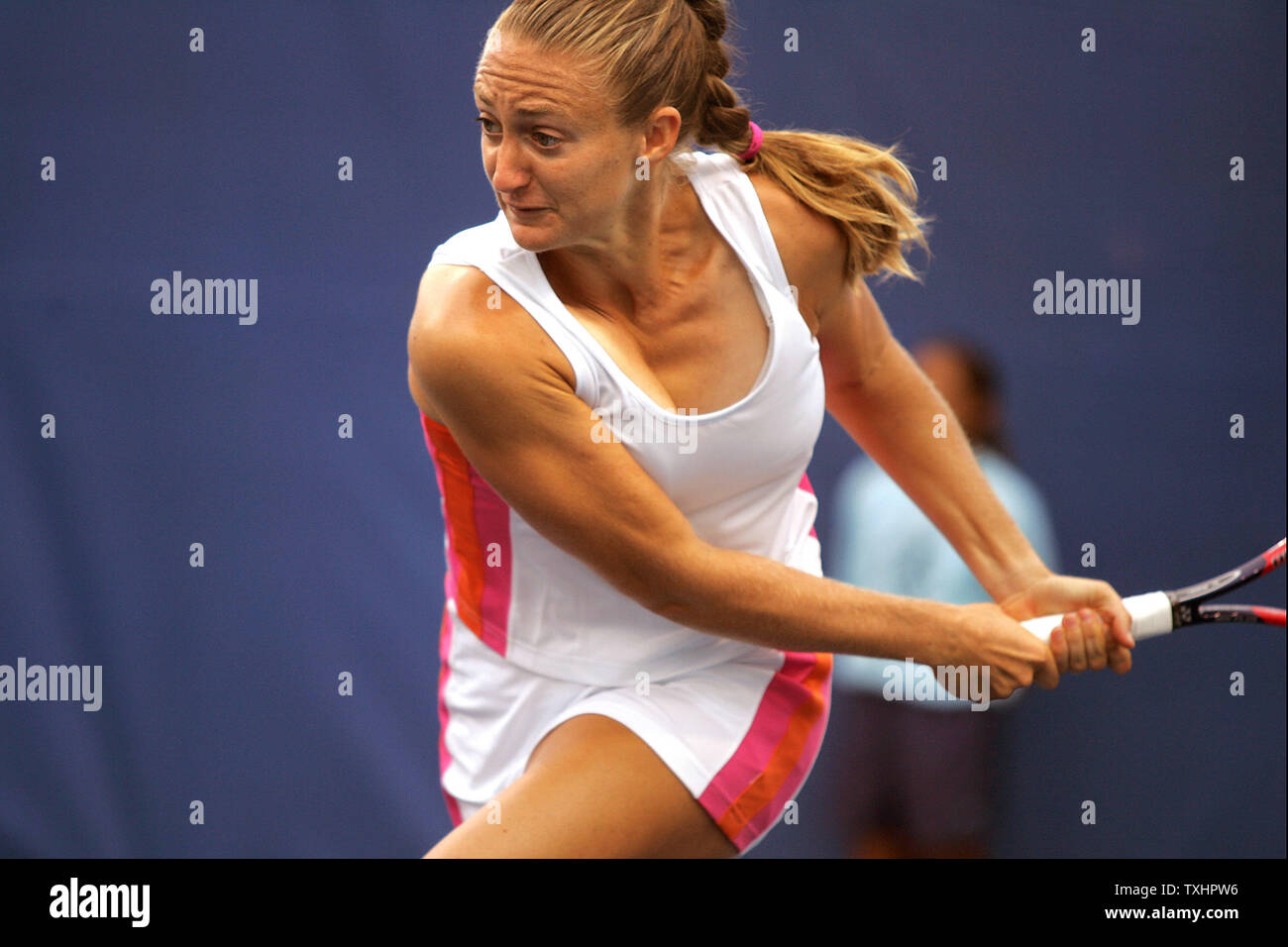 Mary Pierce of France, finalist at 2005 French Open, wins double match with partner Marion Bartoli of France over Salerni/Vento-Kabchi (6-0, 6-7, 6-2) at Acura Classic women's tennis tournament, Carlsbad, California, USA on August 02, 2005.   Finals are on August 7, 2005. (UPI Photo/Tom Theobald) Stock Photo