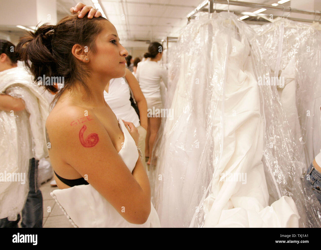 Running Brides High Resolution Stock Photography And Images Alamy