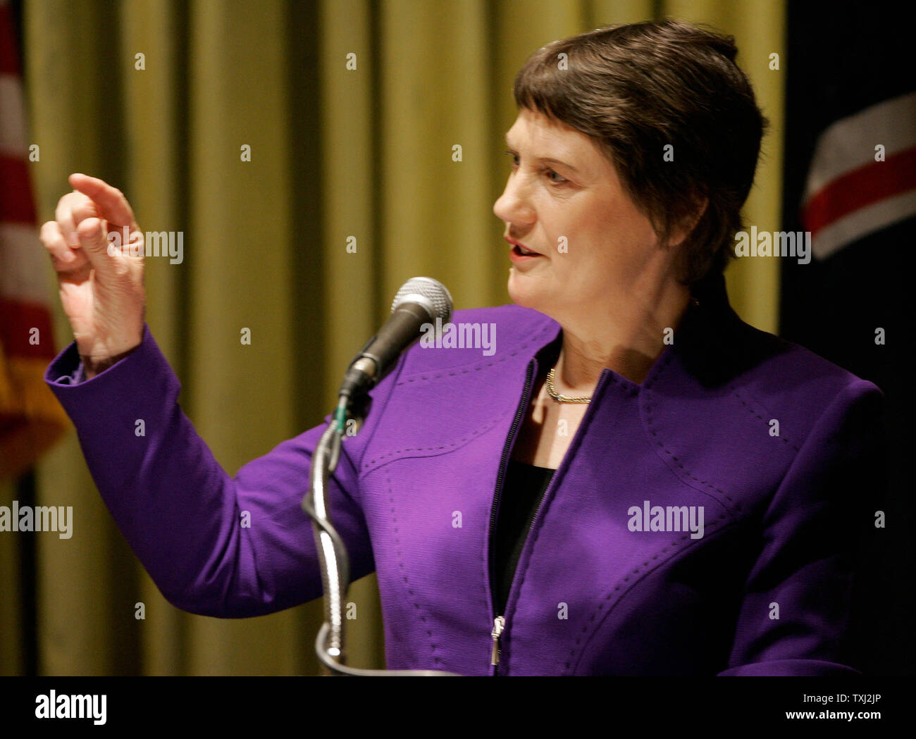 Helen Clark, prime minister of New Zealand, delivers an address to the Chicago Council on Global Affairs on March 22, 2007 in Chicago. Clark discussed trade and the challenge of globalization in her address. (UPI Photo/Brian Kersey) Stock Photo