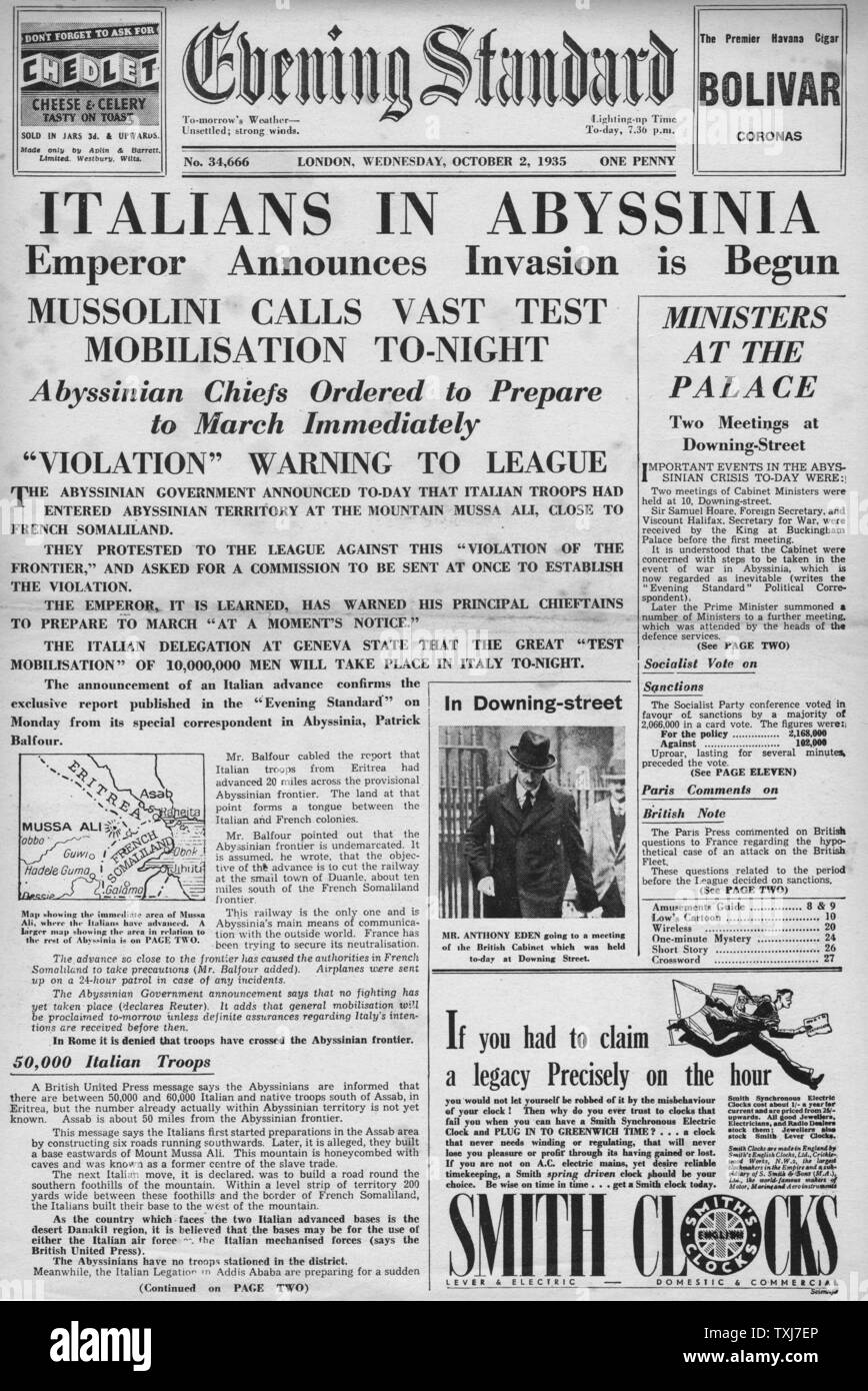 1935 Evening Standard front page reporting Italy in Abyssinia Stock Photo