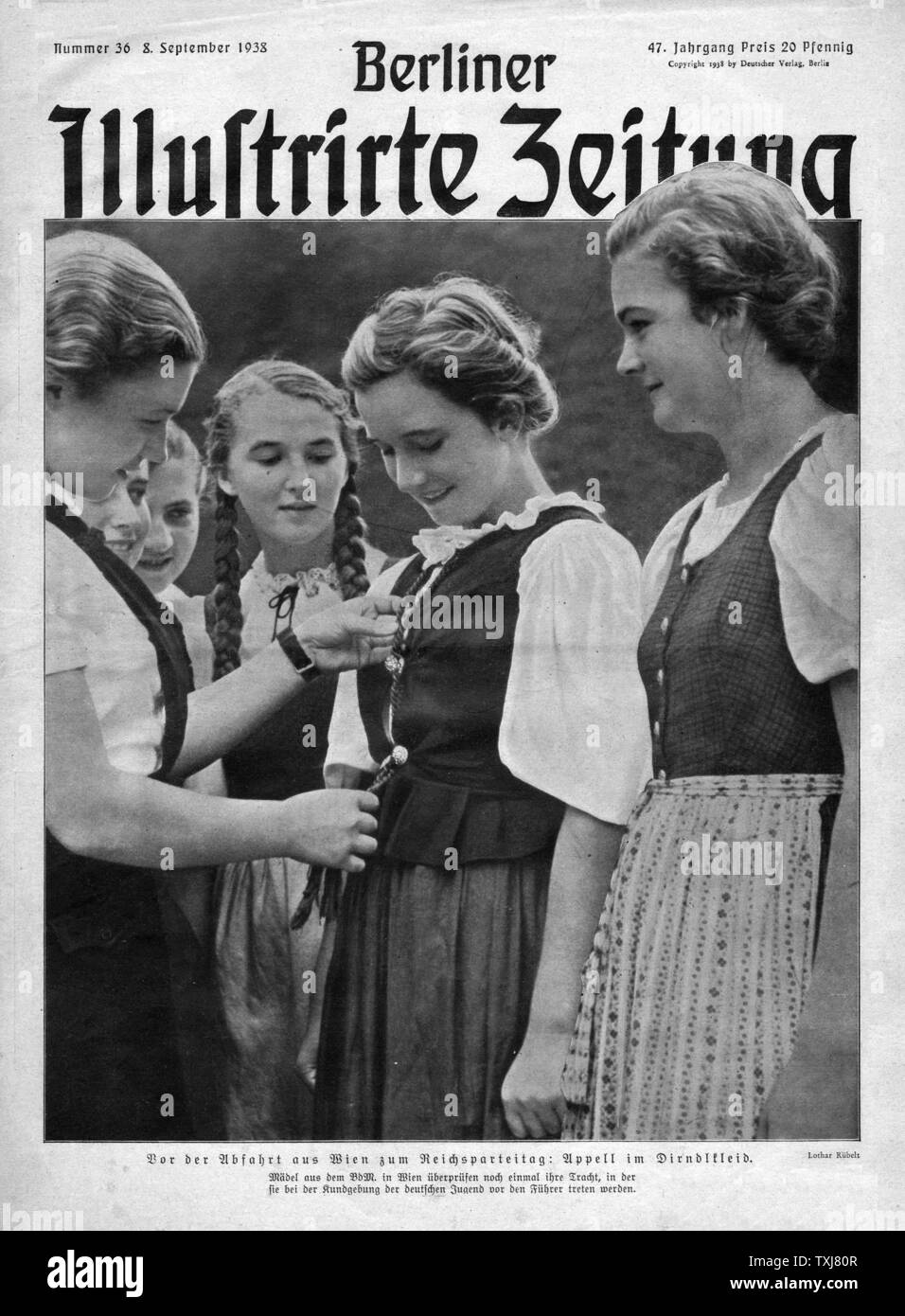 1938 Berliner Illustrirte Zeitung BDM (Bund Deutscher Madel) German League of Girls Stock Photo