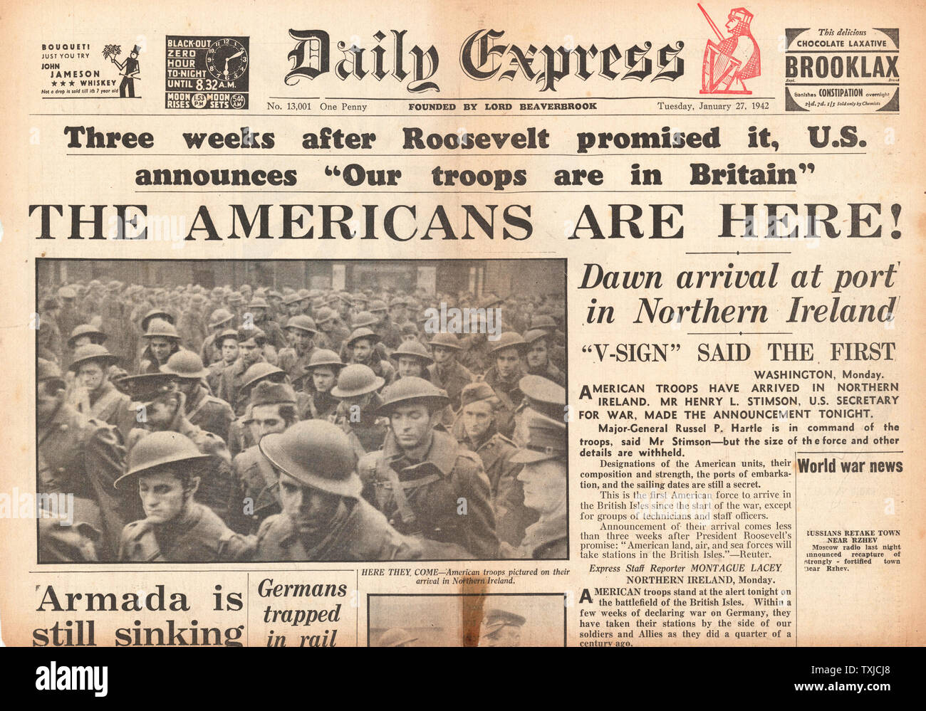 1942 front page Daily Express American Forces land in Northern Ireland Stock Photo