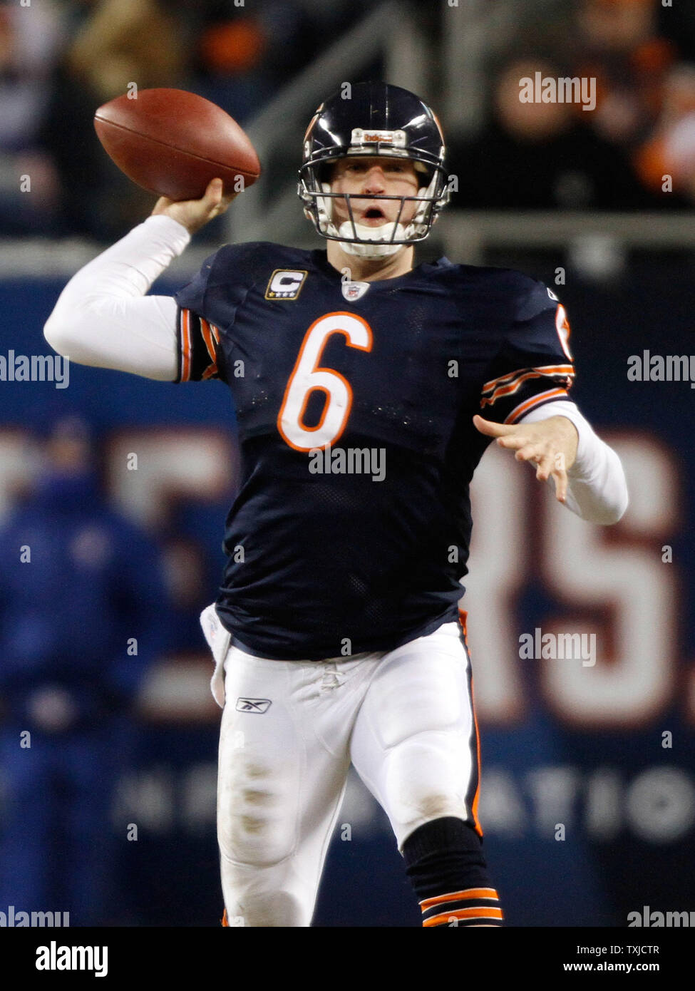 Chicago Bears quarterback Jay Cutler throws a pass during the third quarter  against the Minnesota Vikings, image size:975x1390