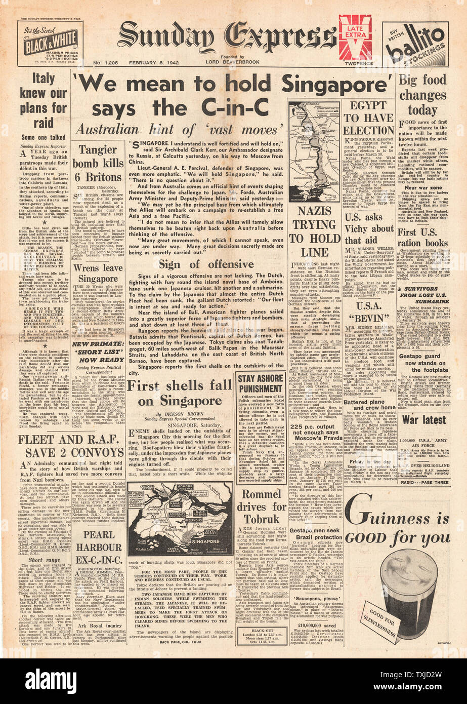 1942 front page  Sunday Express General Percival says 'We will hold Singapore' Stock Photo