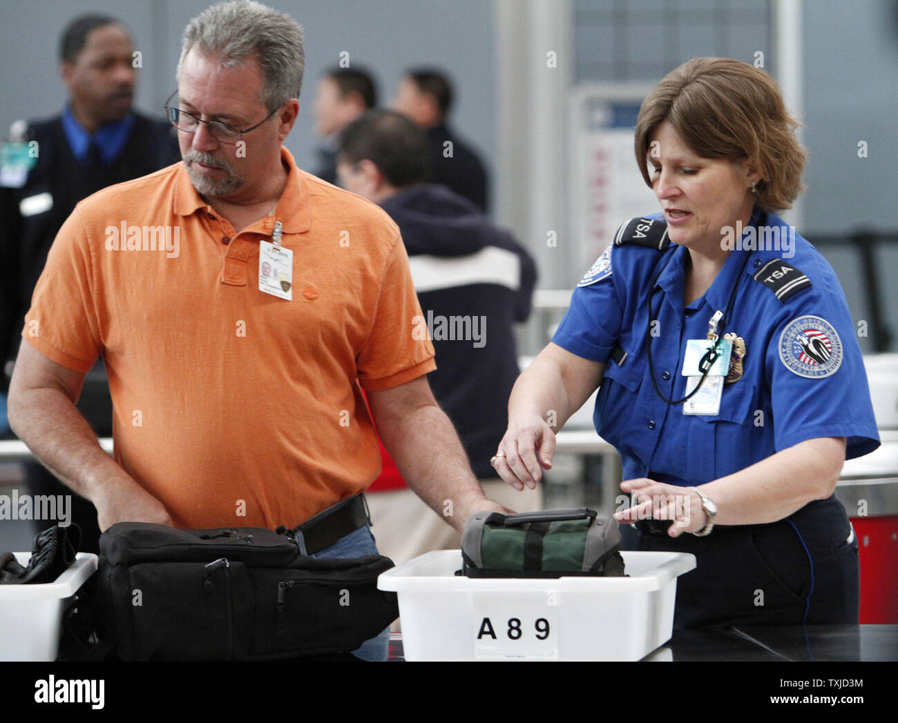 Airport screener tsa hires stock photography and images Alamy