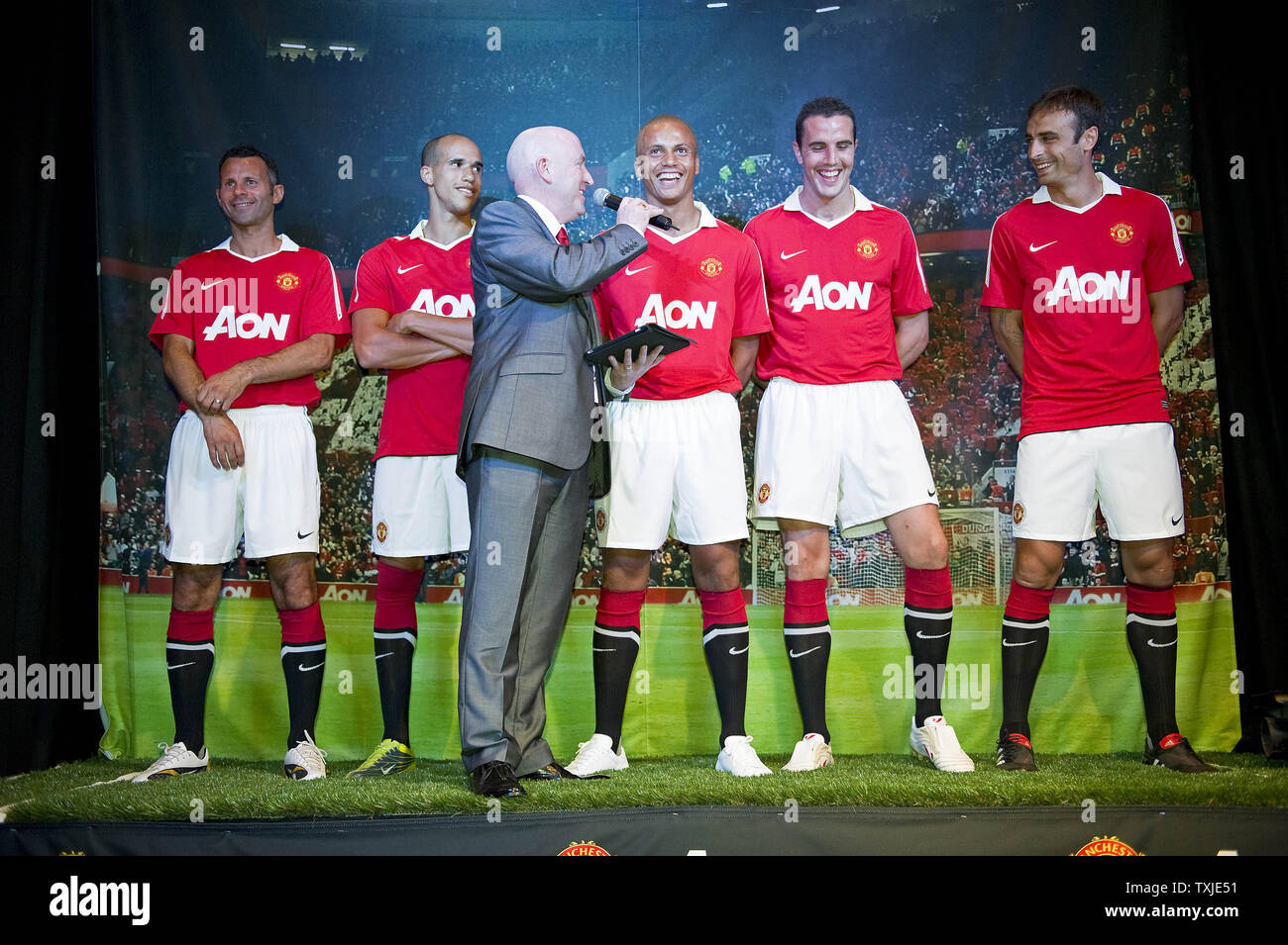 berbatov manchester united jersey