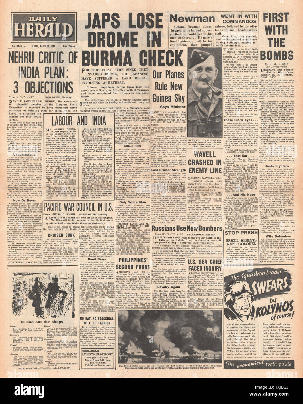 1942 front page  Daily Herald Battle for Burma, British Commando Raid on Docks at St.Nazaire, Japanese Forces enter Toungoo and India offered full dominion rights Stock Photo