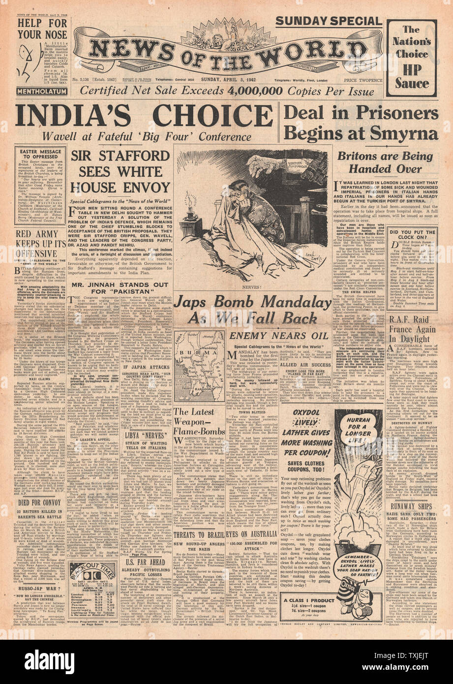 1942 front page News of the World Diplomatic Talks in India and Japanese Airforce Bomb Mandalay as British forces Retreat in Burma Stock Photo