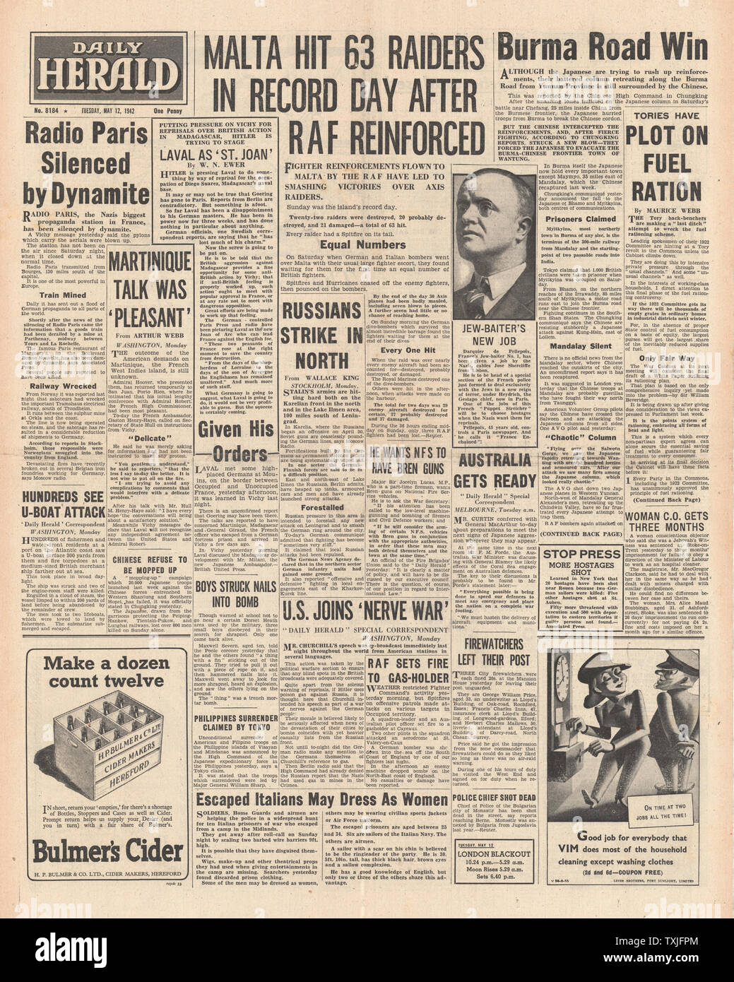 1942 front page Daily Herald Saboteurs silence Paris Radio, Italian Airforce and Luftwaffe Bomb Malta and Battle for the Burma Road Stock Photo