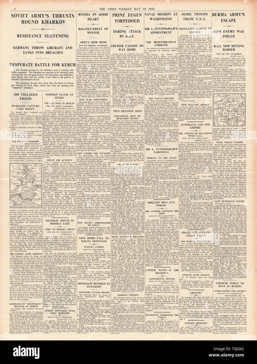 1942 page 4 The Times Battle for Kharkov and Madagascar Stock Photo