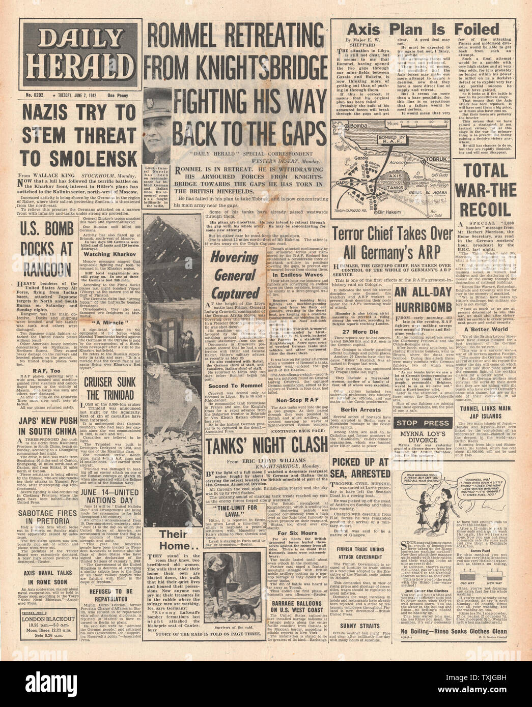 1942 front page Daily Herald Rommel Retreats in Libya, General Ludwig Crüwell captured and Battle for Smolensk Stock Photo