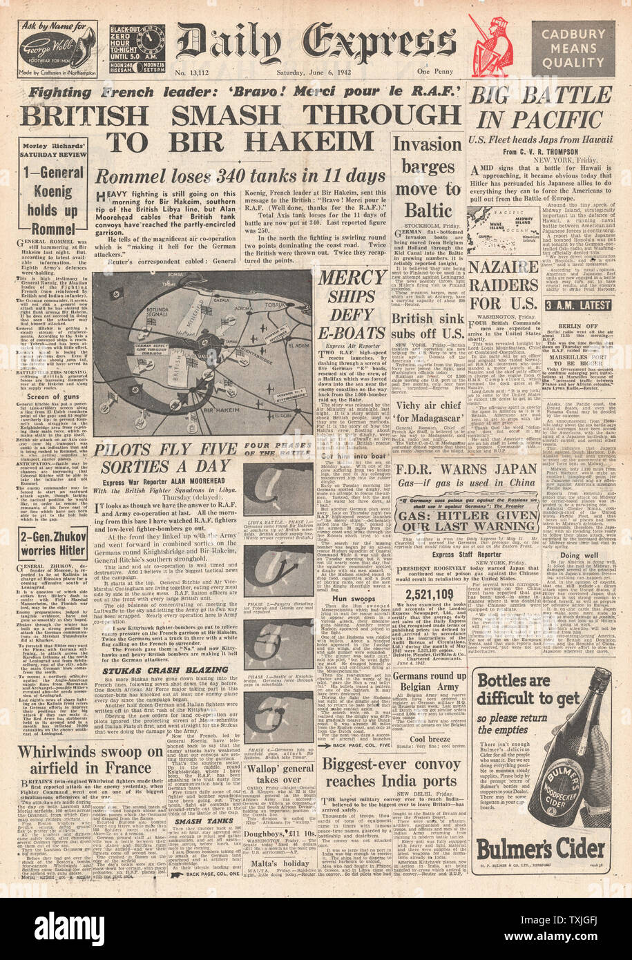 1942 front page Daily Express Battle for Libya and Battle of Midway Stock Photo