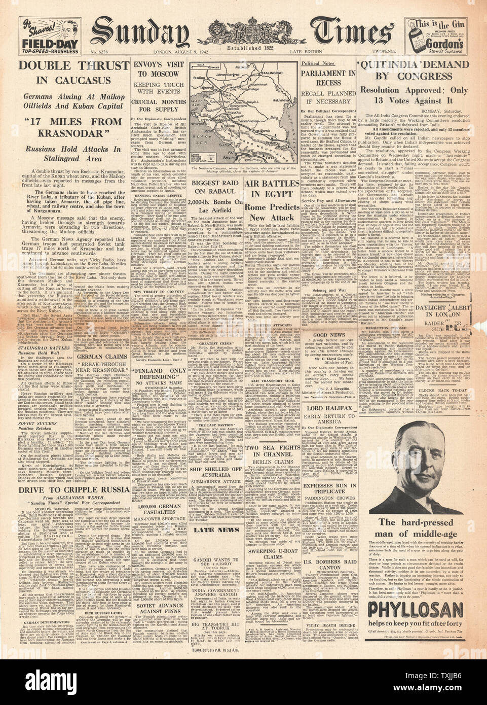 1942 front page Sunday Times Indian Congress endorse Gandhi's call for Britain to 'Quit India' and German Army advance in Caucasus Stock Photo