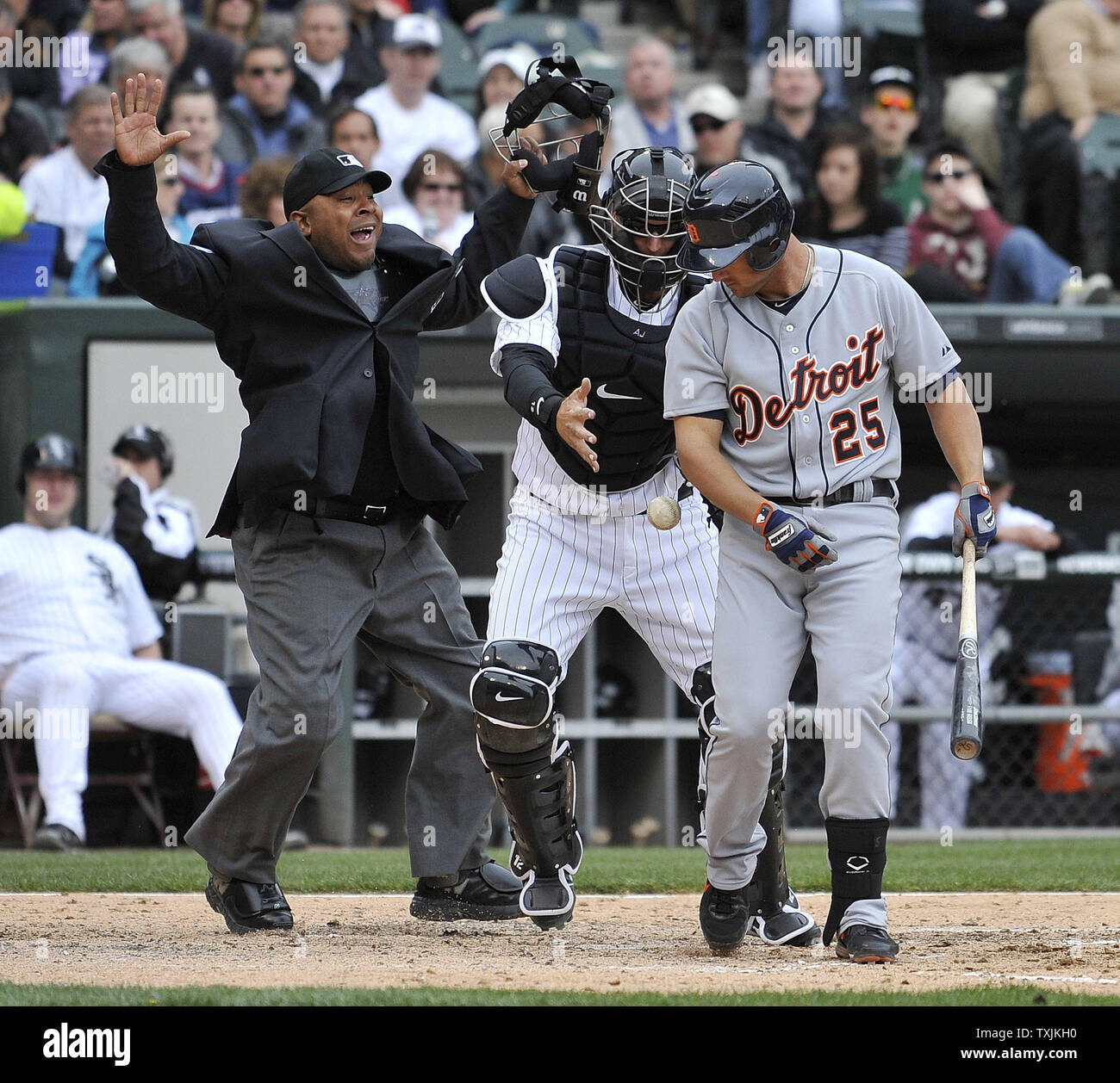 Home plate umpire adrian johnson hi-res stock photography and images ...