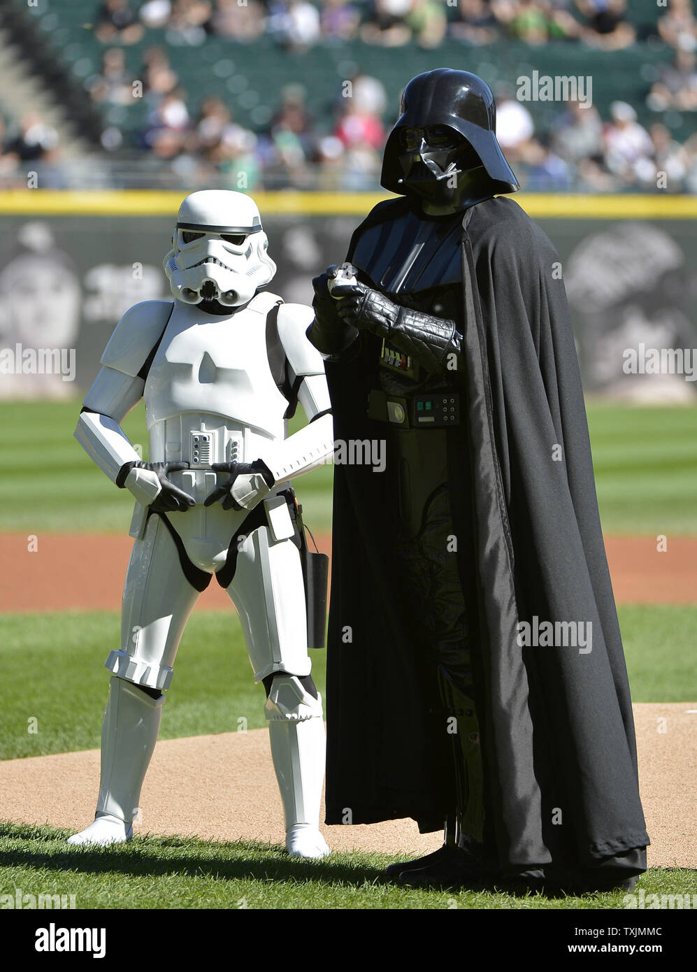 Darth vader throw sale