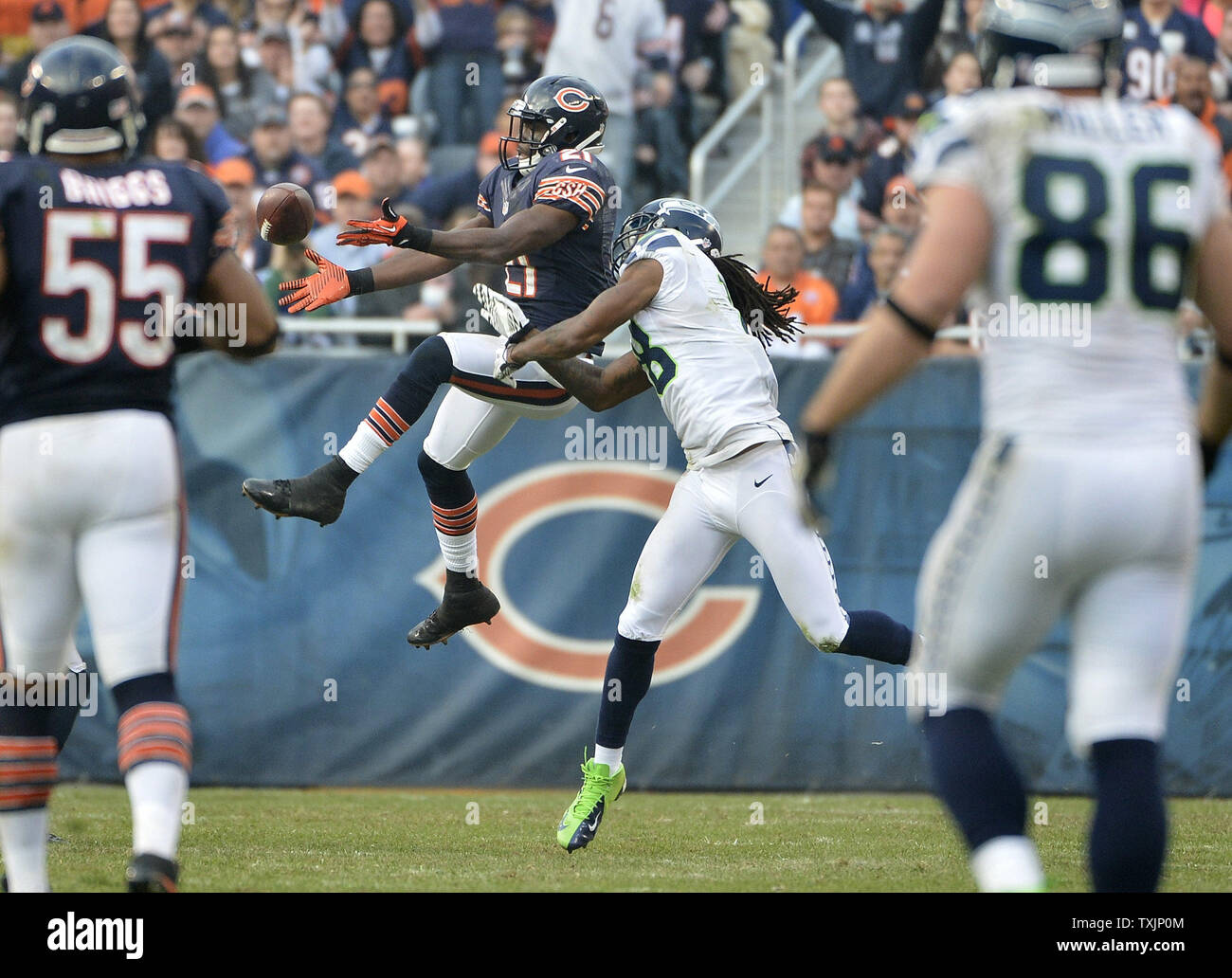 NFL: Seattle Seahawks earn overtime win against Chicago Bears at Soldier  Field, NFL News