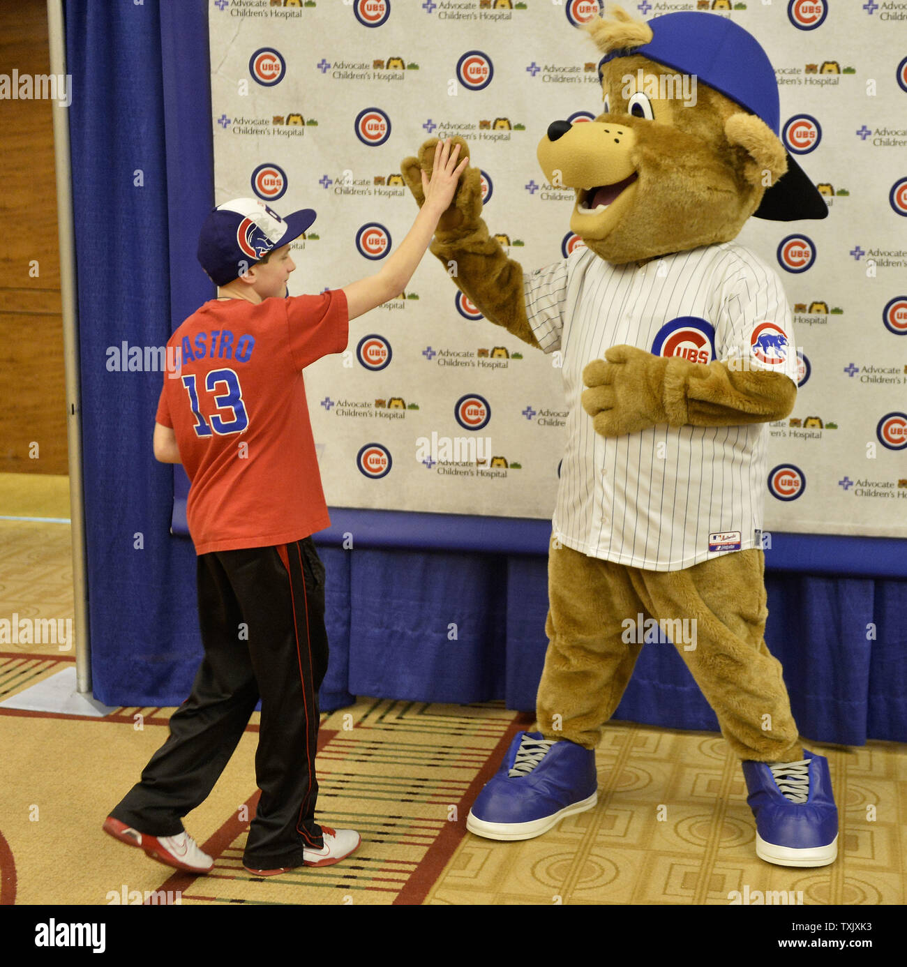 Chicago cubs mascot hi-res stock photography and images - Alamy